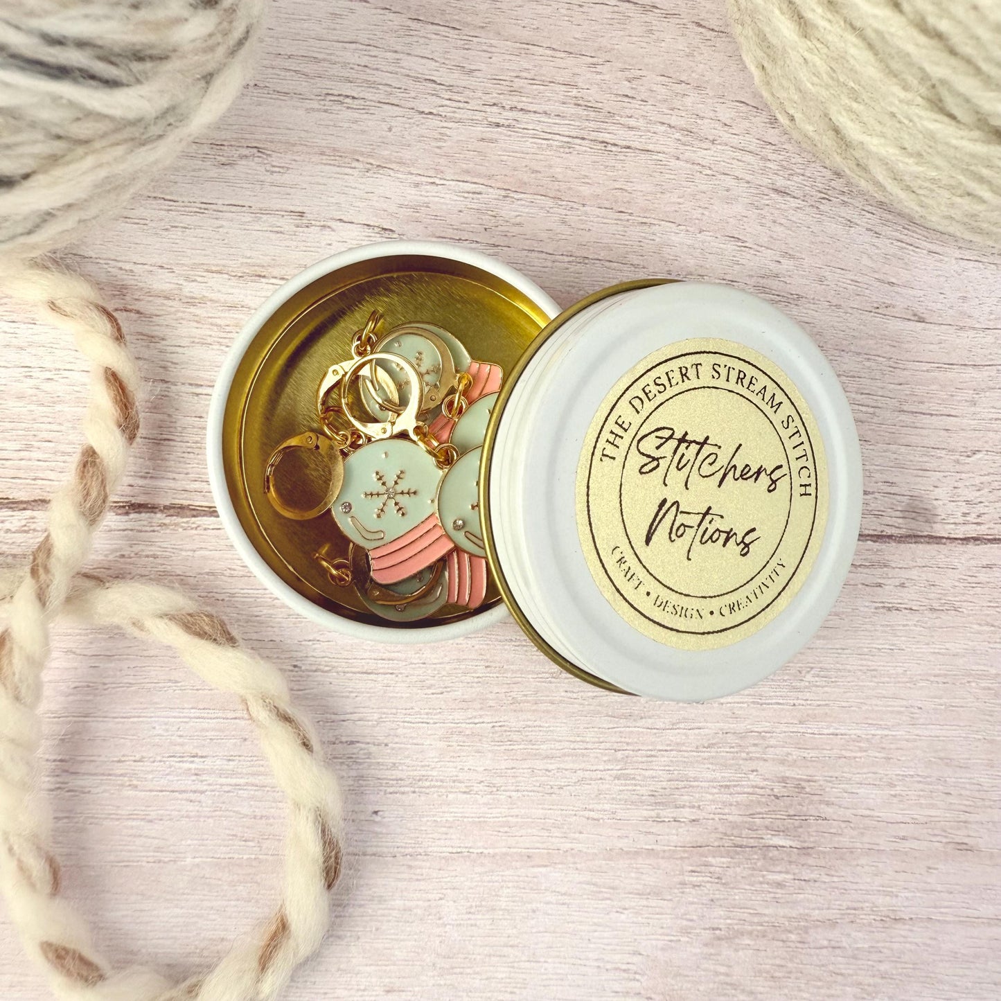 Snow Globe Stitch Marker Set – Snag Free Locking progress keepers