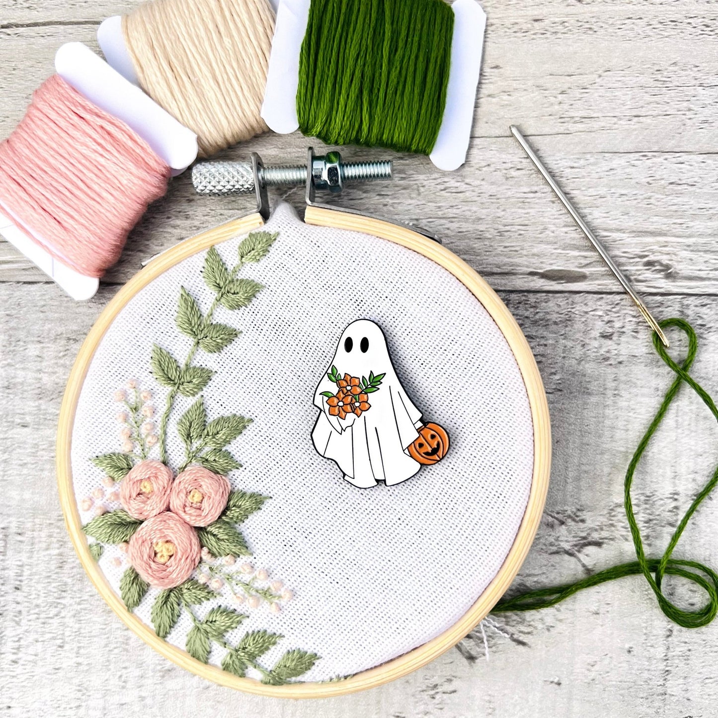 Autumn Ghost Needle Minder Needle Threader Magnetic - The Desert Stream Stitch