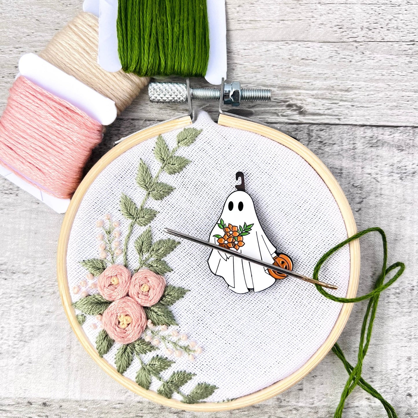 Autumn Ghost Needle Minder Needle Threader Magnetic - The Desert Stream Stitch