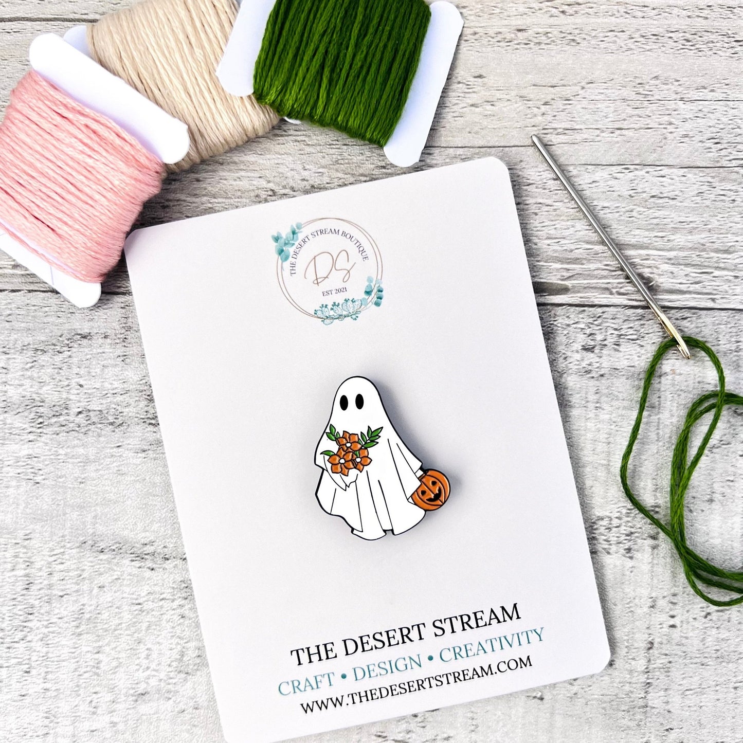 Autumn Ghost Needle Minder Needle Threader Magnetic - The Desert Stream Stitch
