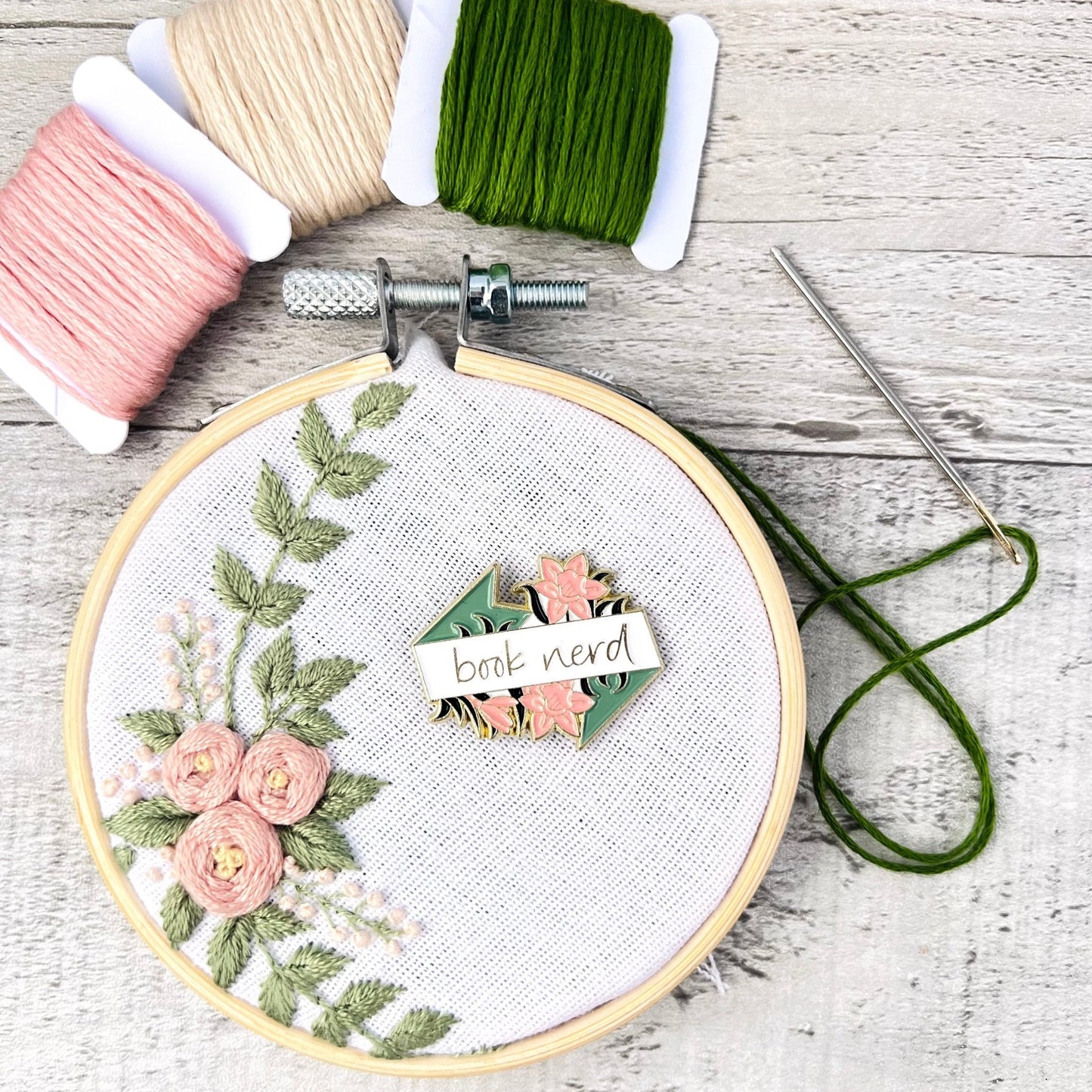 Book Nerd Needle Minder Needle Threader Magnetic - The Desert Stream Stitch