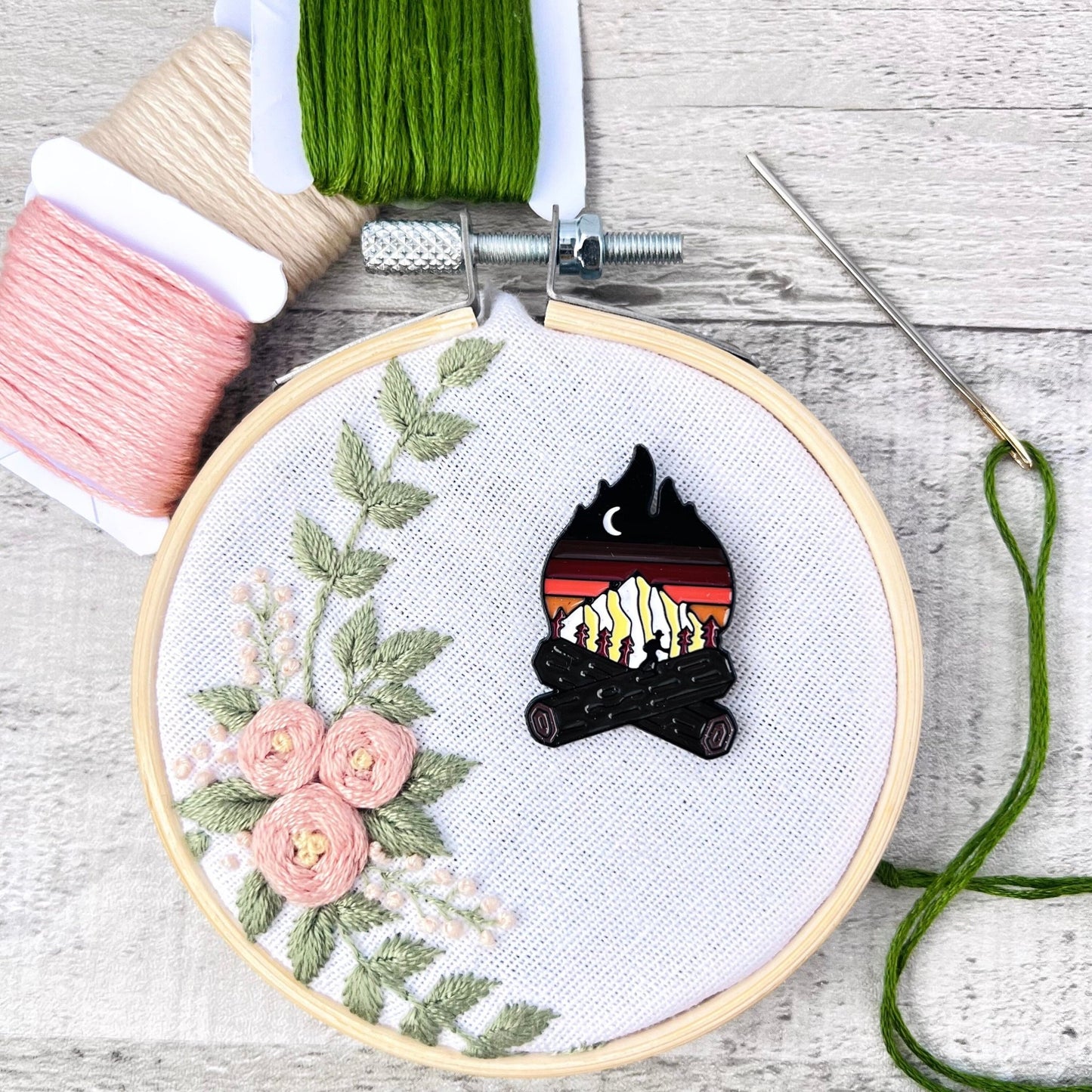 Camp Fire Needle Threader Magnetic - The Desert Stream Stitch