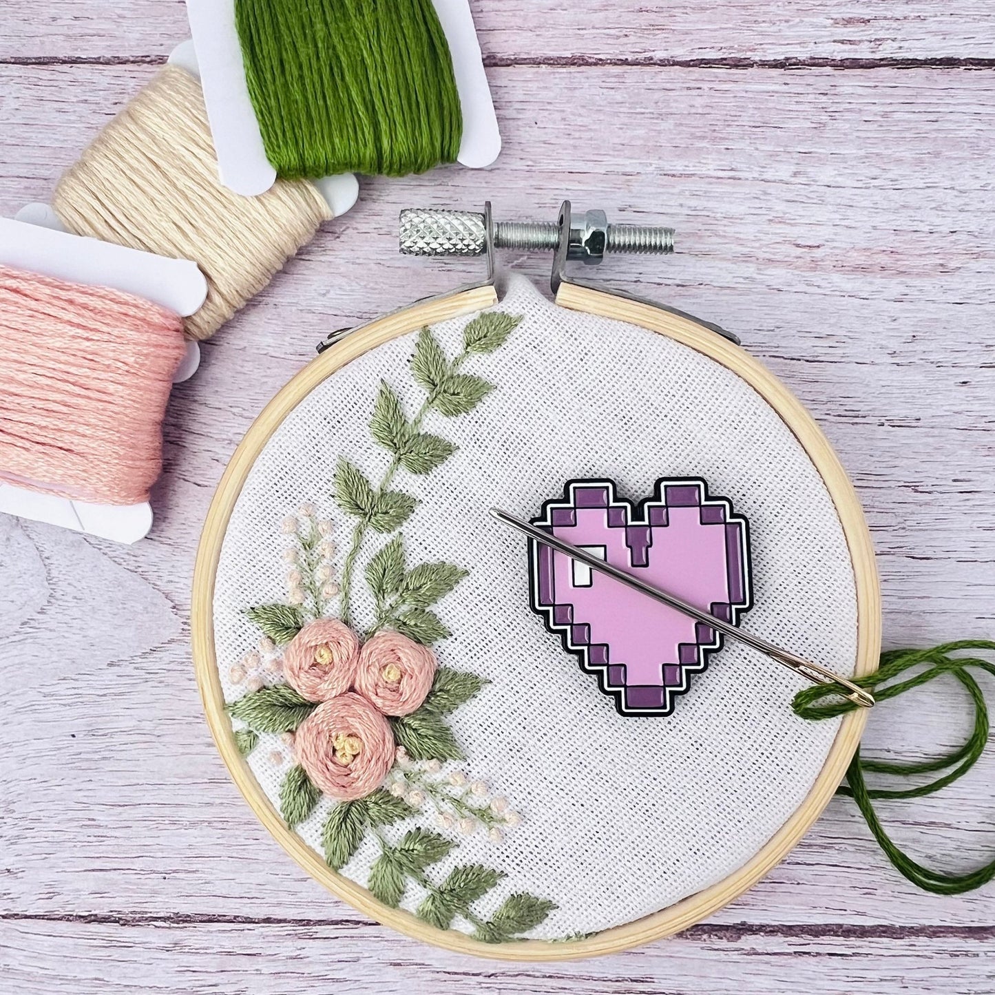 Heart Needle Minder Magnetic - The Desert Stream Stitch