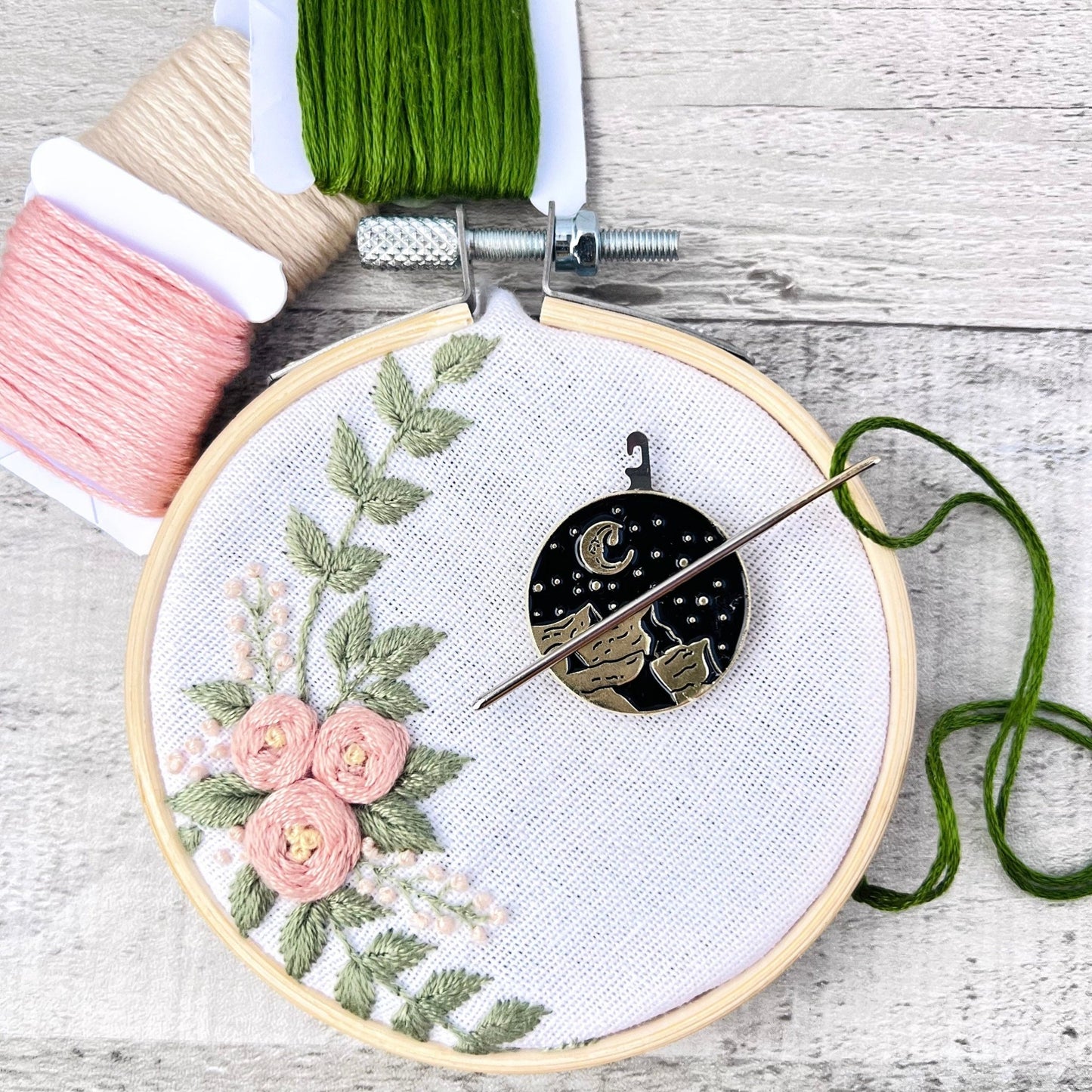 Mountain Needle Minder Needle Threader Magnetic - The Desert Stream Stitch