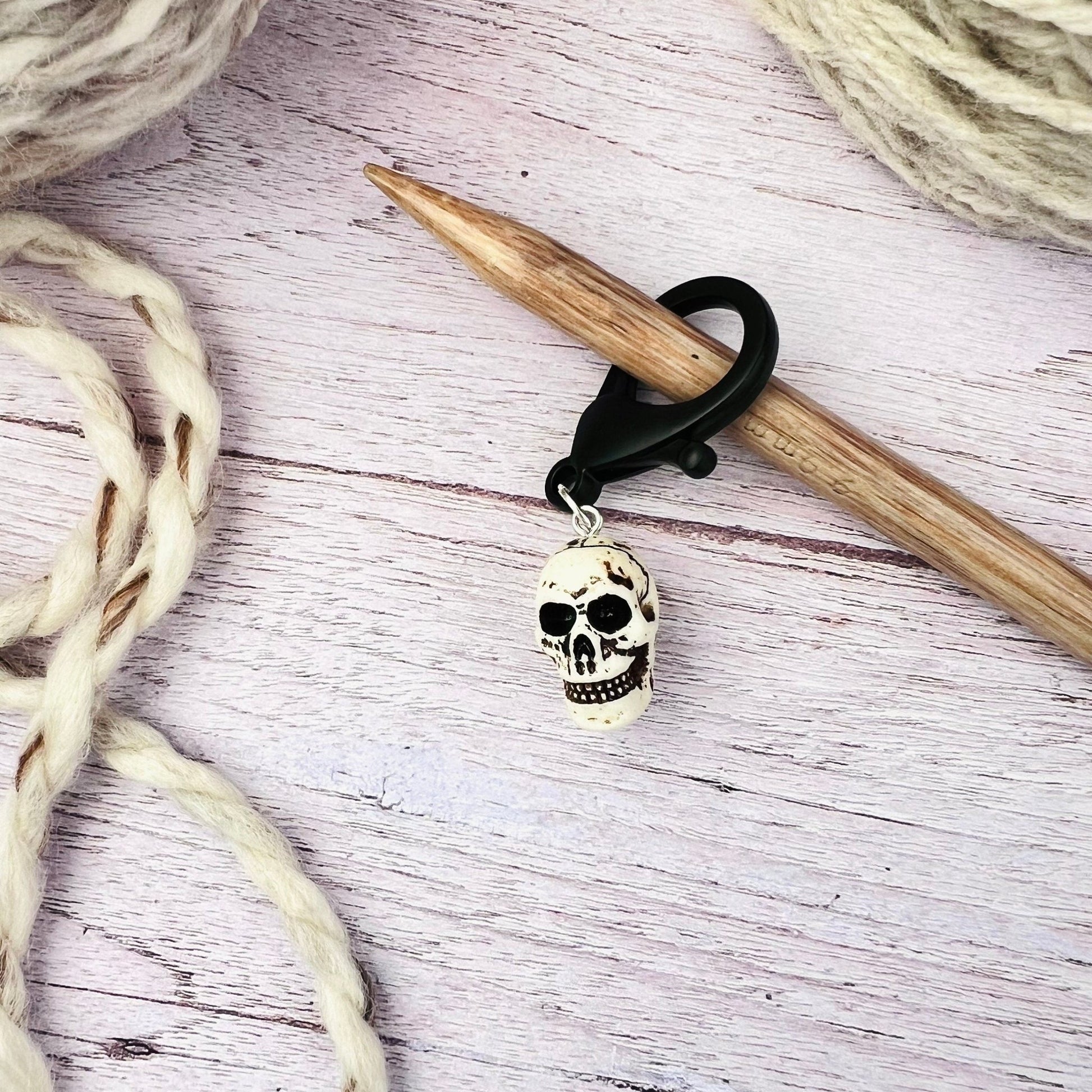 Skull Jumbo Stitch Marker - The Desert Stream Stitch