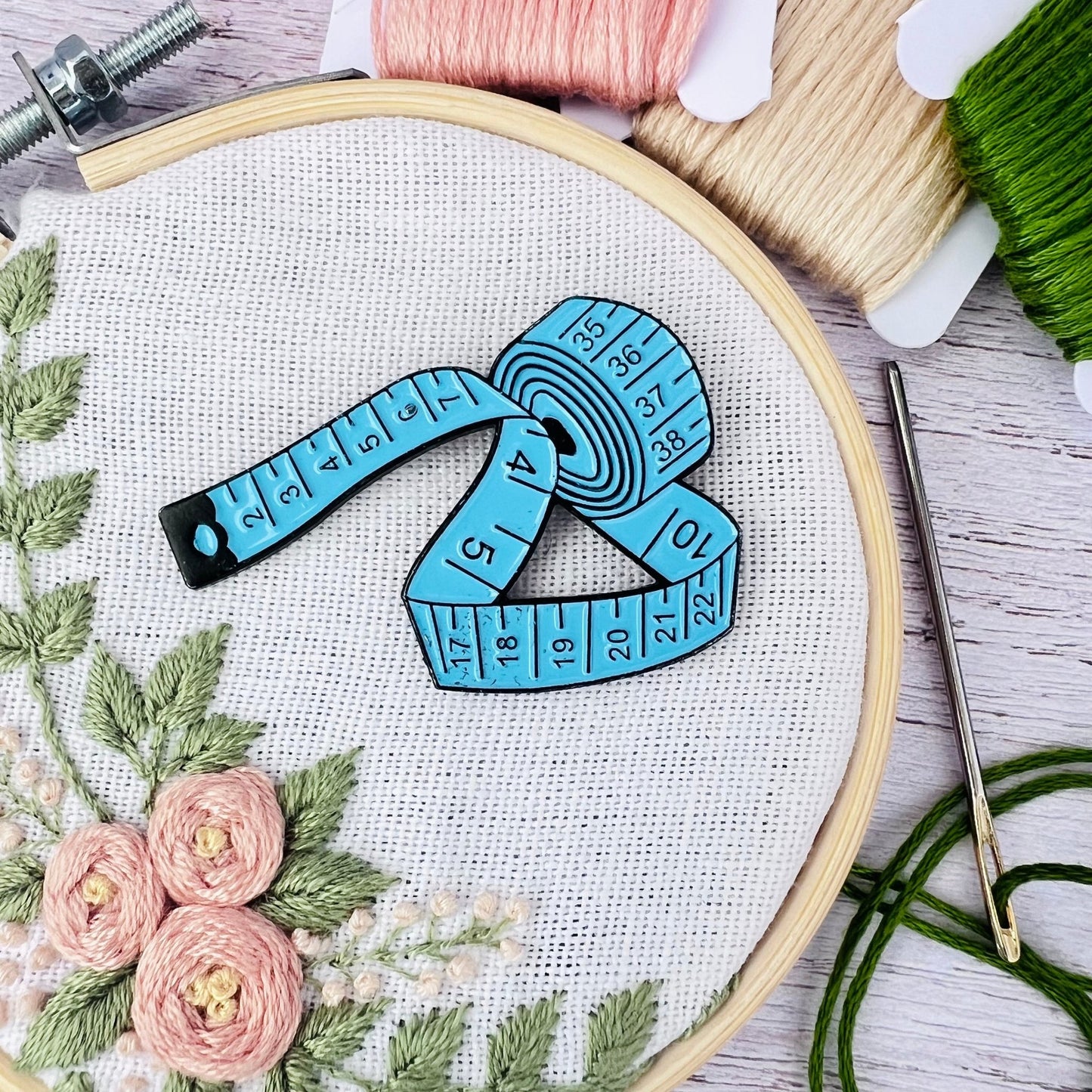 Tape Measure Needle Minder Magnetic - The Desert Stream Stitch