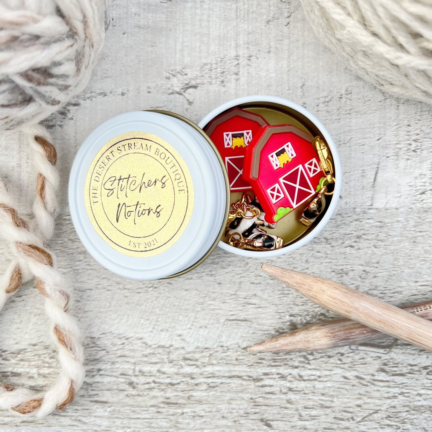 Barnyard Knitting Notions Tin Set - The Desert Stream Stitch