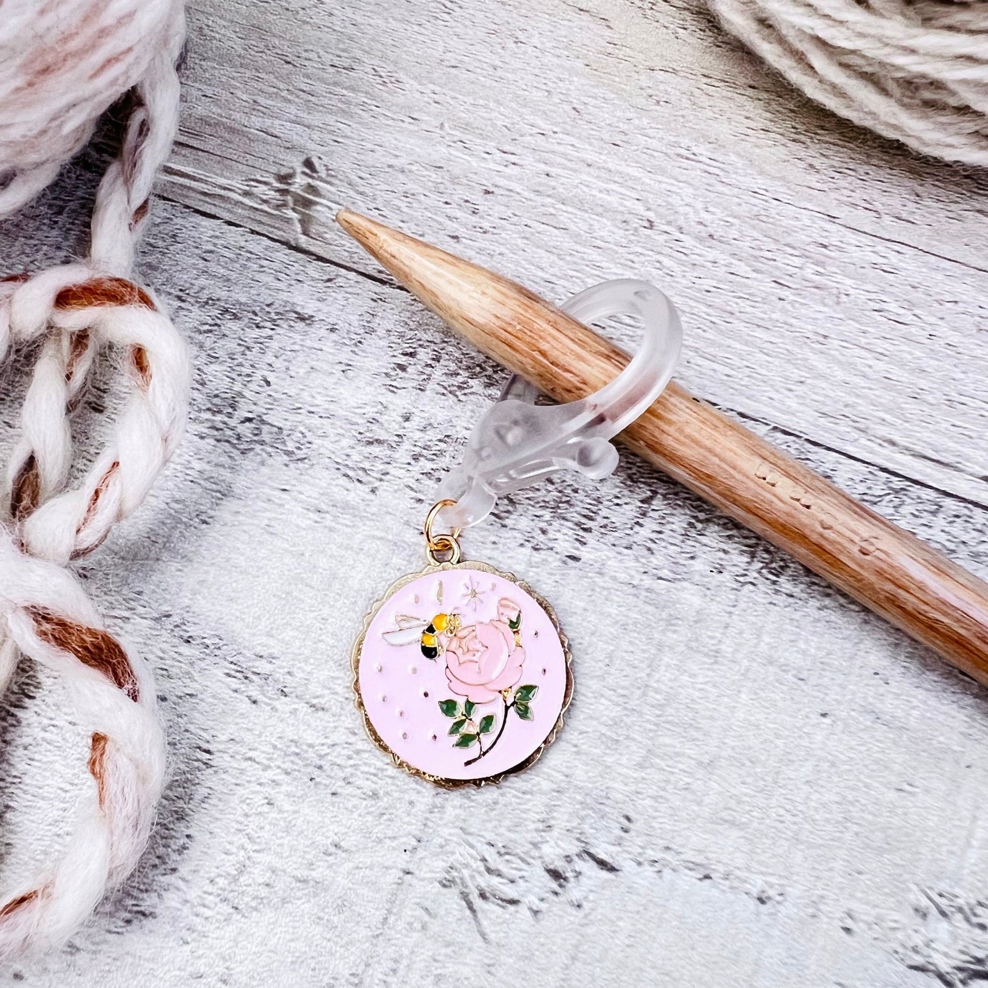 Bee Flower Jumbo Stitch Markers - The Desert Stream Stitch