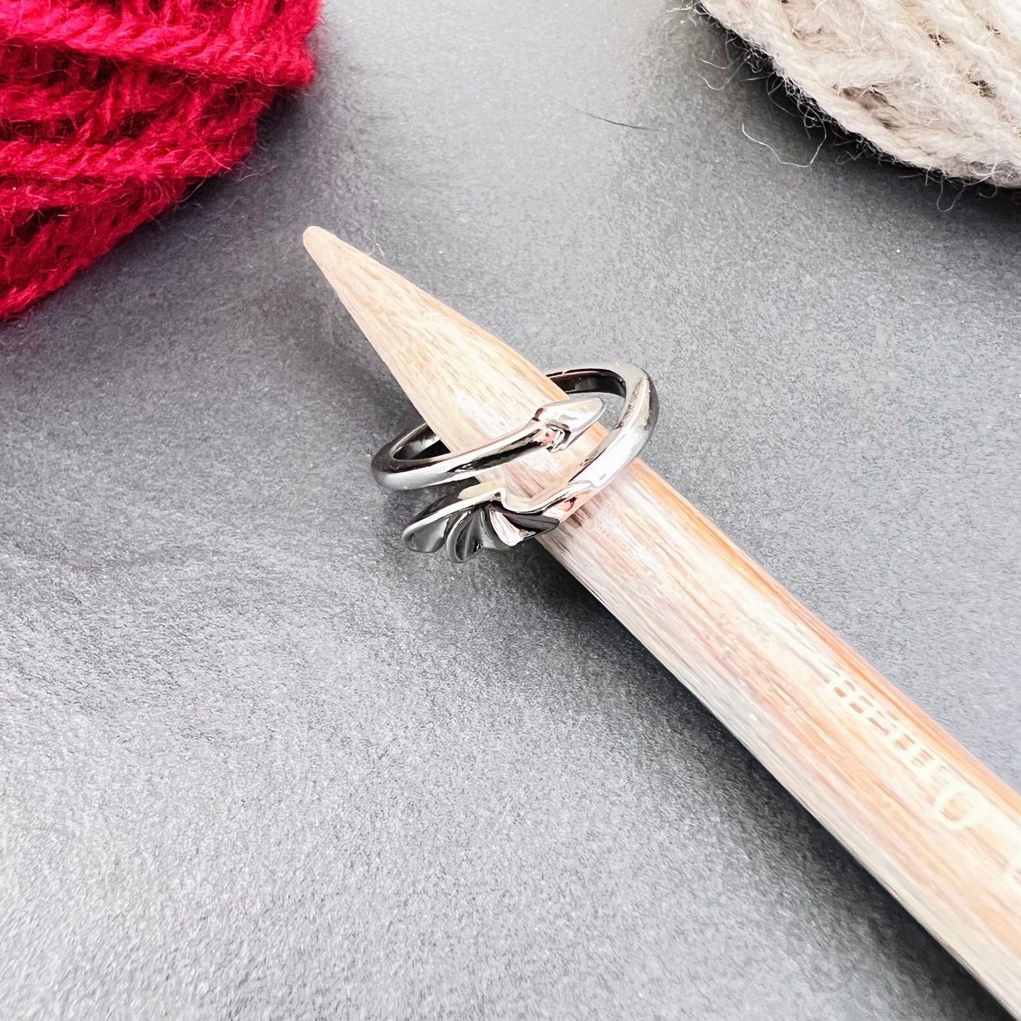 Black Dragon Adjustable Tension Ring - The Desert Stream Stitch