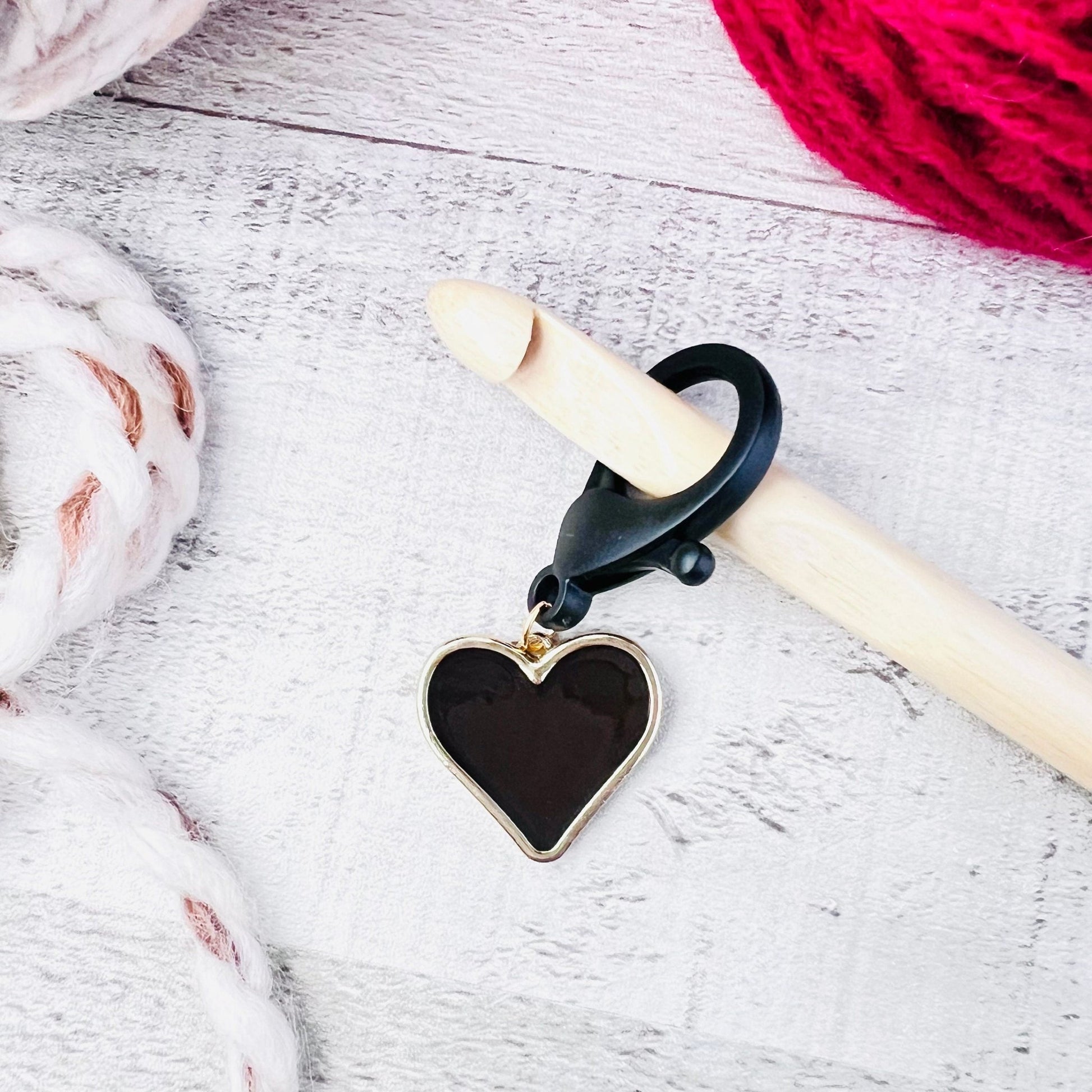 Black Heart Jumbo Stitch Marker - The Desert Stream Stitch