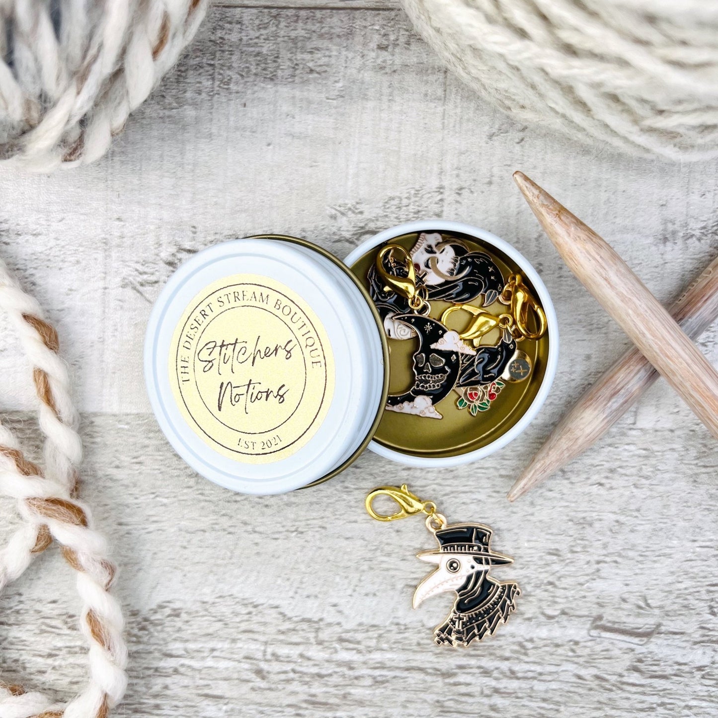 Black Raven Stitch Markers Set - Knitting and Crochet - The Desert Stream Stitch