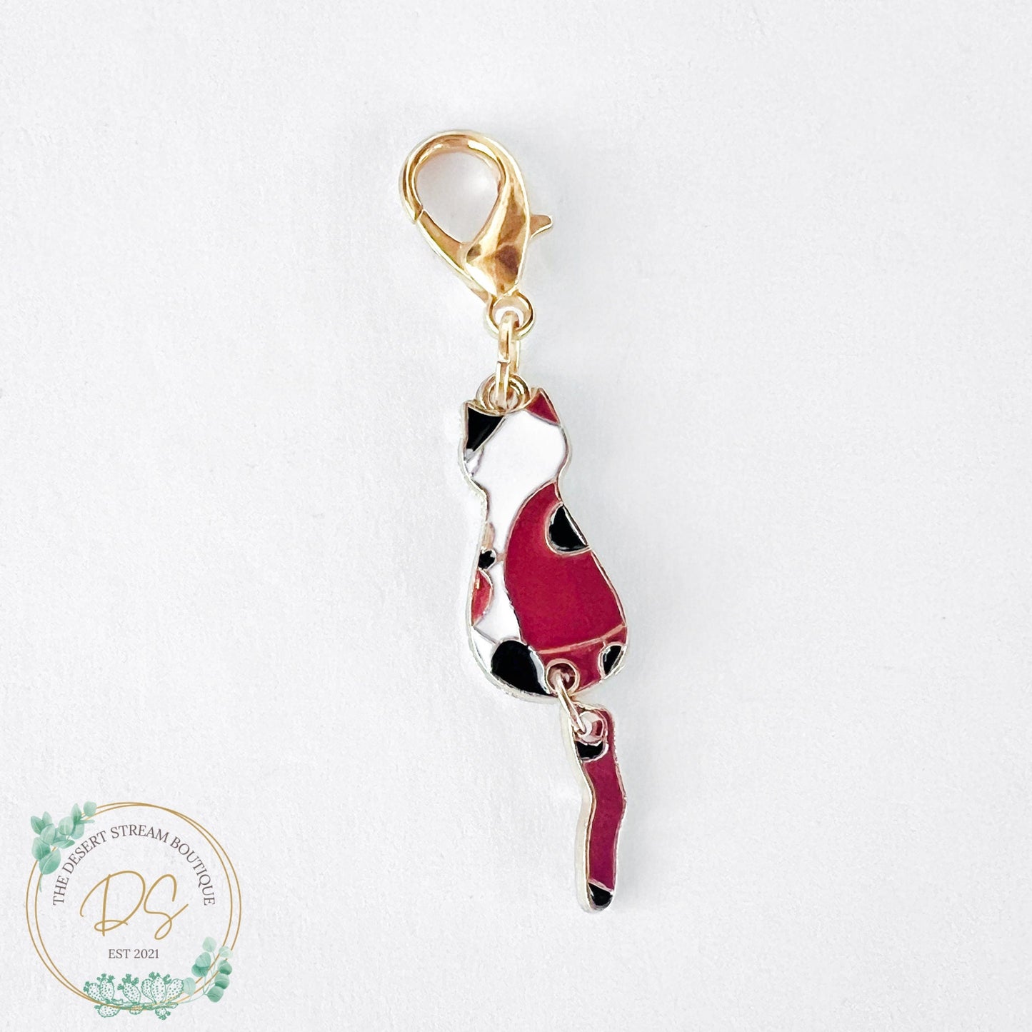 Calico Cat Stitch Marker - Knitting and Crochet - The Desert Stream Stitch
