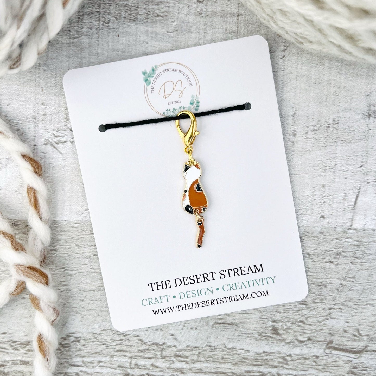 Calico Cat Stitch Marker - Knitting and Crochet - The Desert Stream Stitch