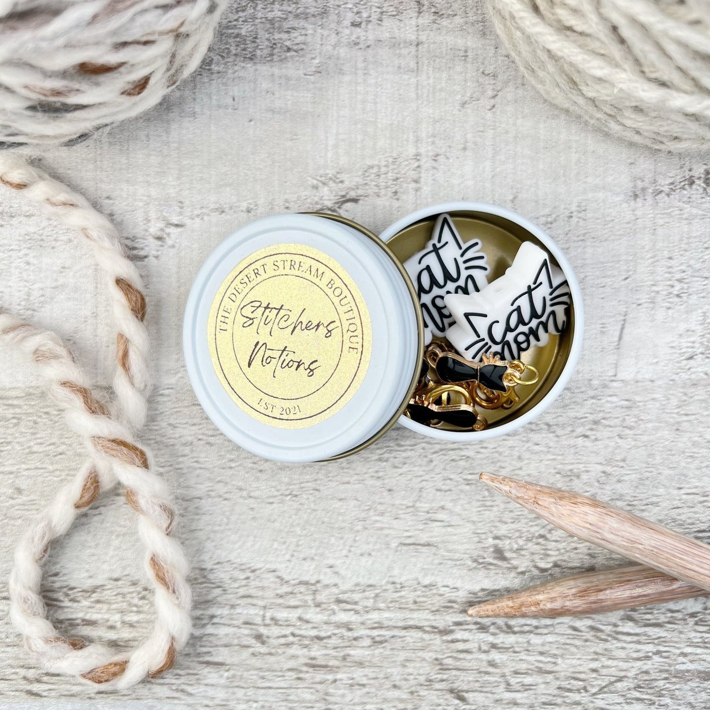 Cat Knitting Notions Tin Set - The Desert Stream Stitch