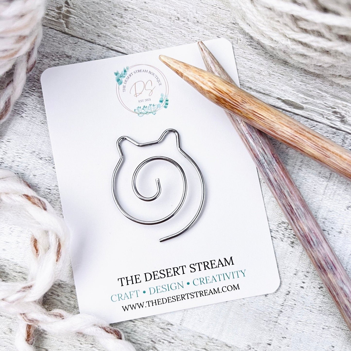 Cat Spiral Knitting Cable Needle - The Desert Stream Stitch