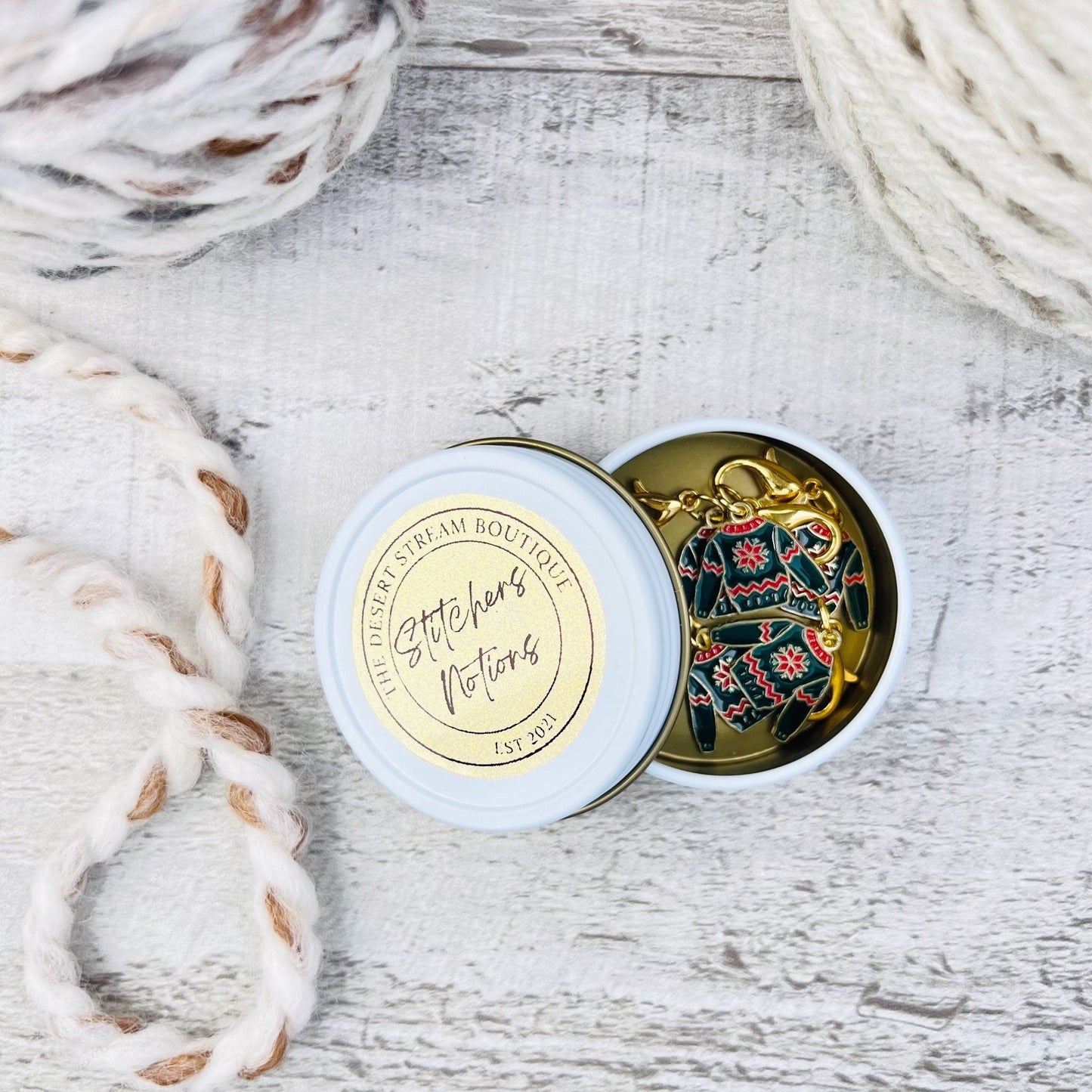 Christmas Sweater Stitch Markers Set - Knitting and Crochet - The Desert Stream Stitch