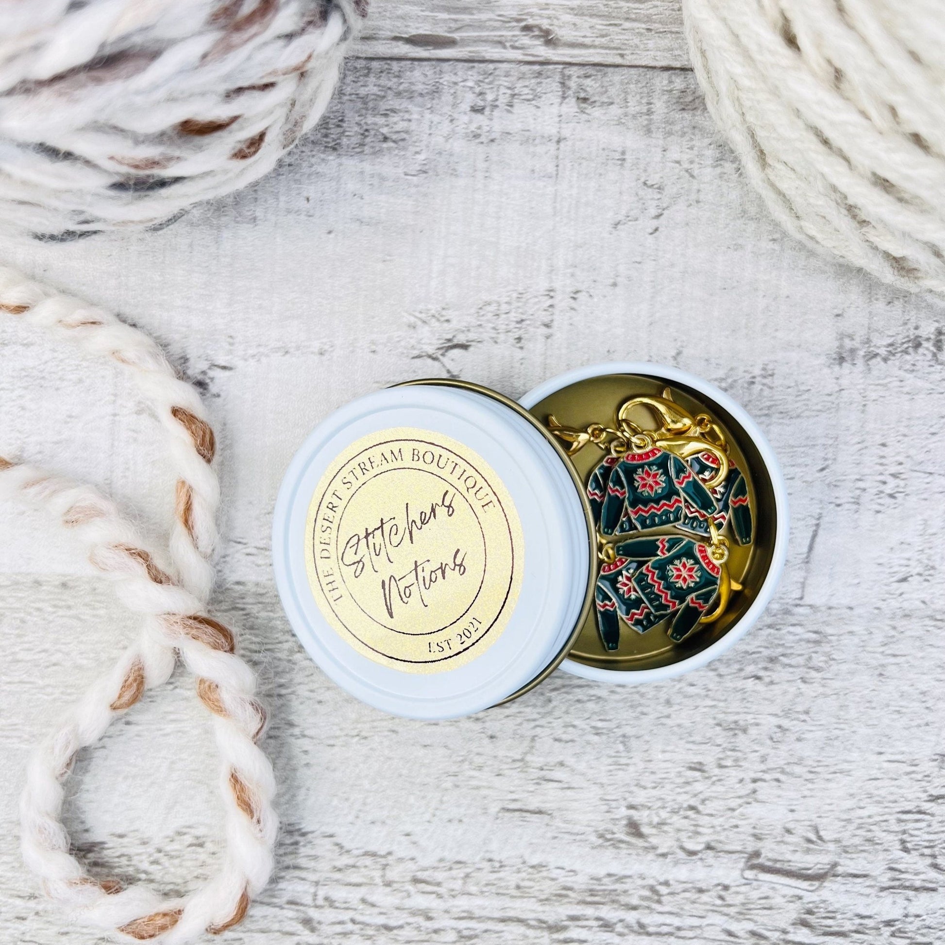 Christmas Sweater Stitch Markers Set - Knitting and Crochet - The Desert Stream Stitch