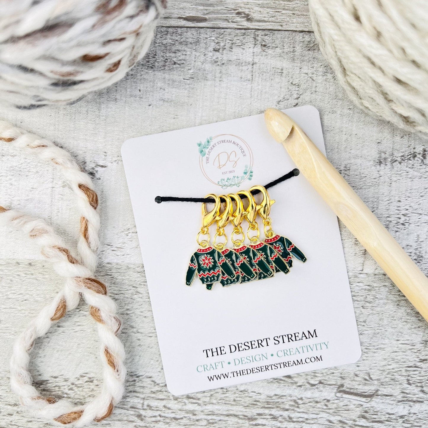 Christmas Sweater Stitch Markers Set - Knitting and Crochet - The Desert Stream Stitch