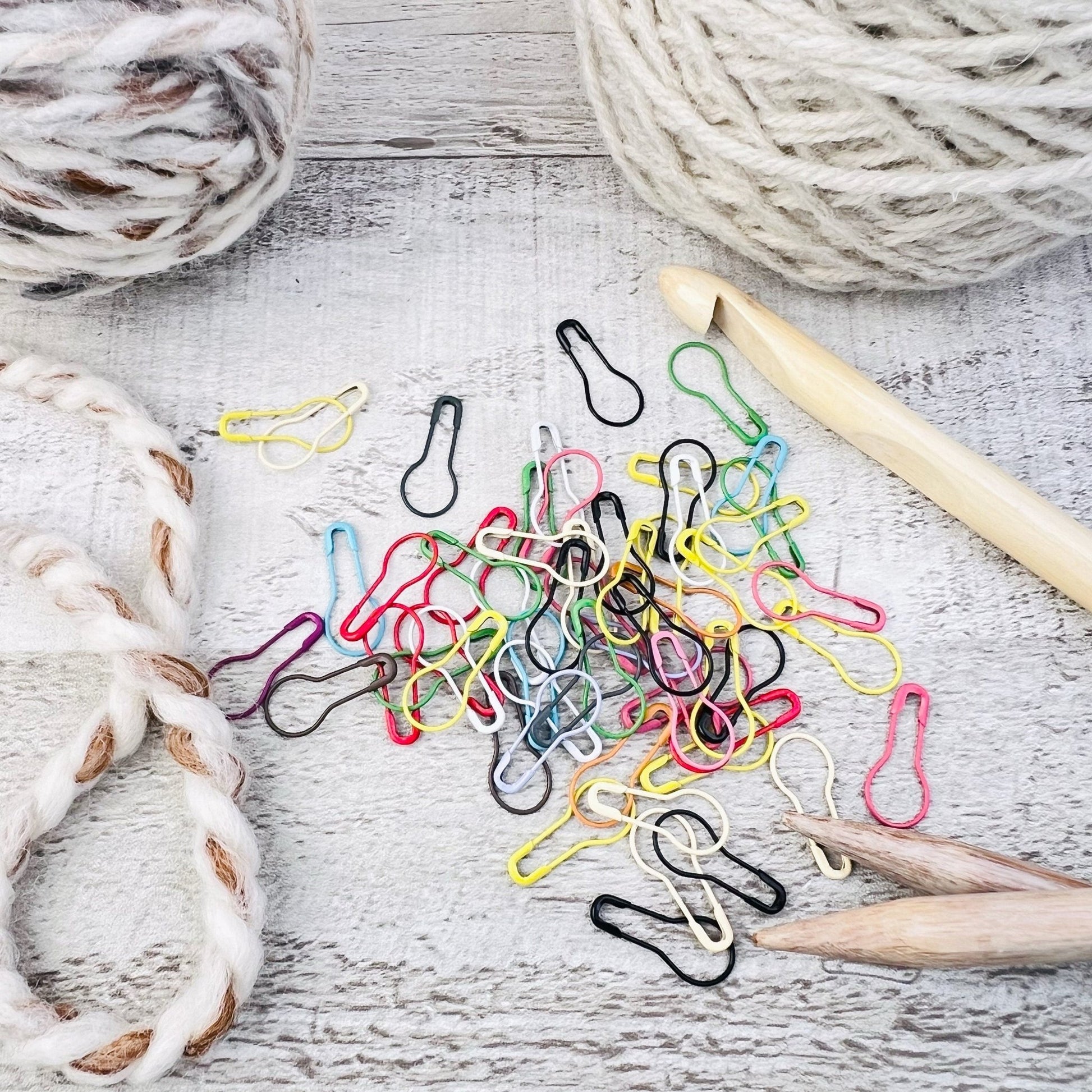 Colored Bulb Stitch Markers Set - Knitting and Crochet - The Desert Stream Stitch