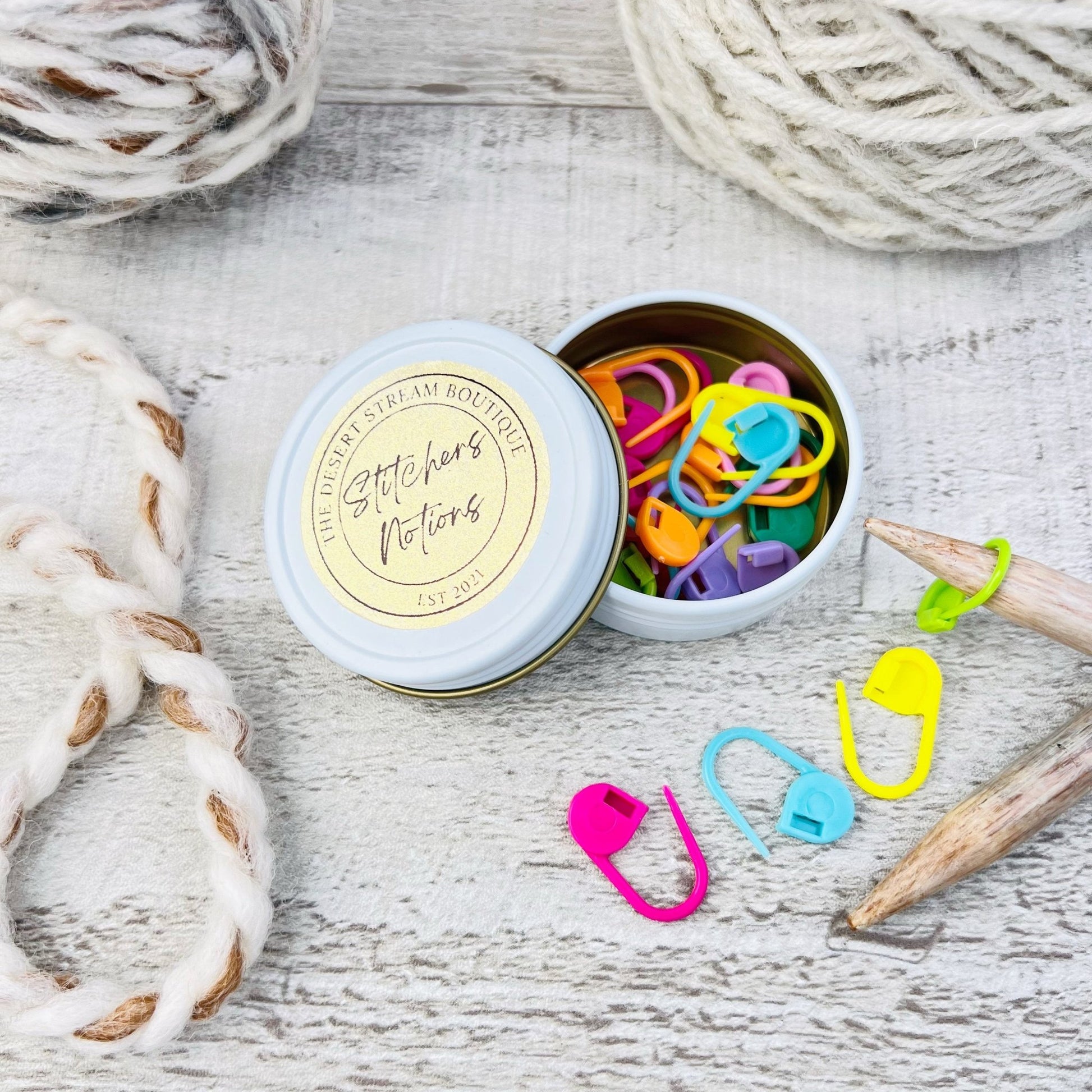 Colorful Stitch Markers Tin Set - Knitting and Crochet - The Desert Stream Stitch