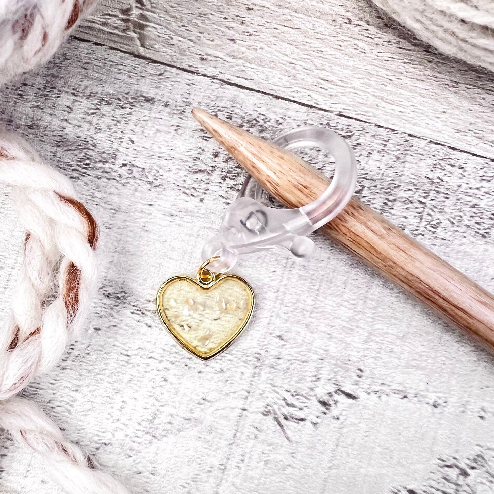 Confetti Heart Jumbo Stitch Marker - The Desert Stream Stitch