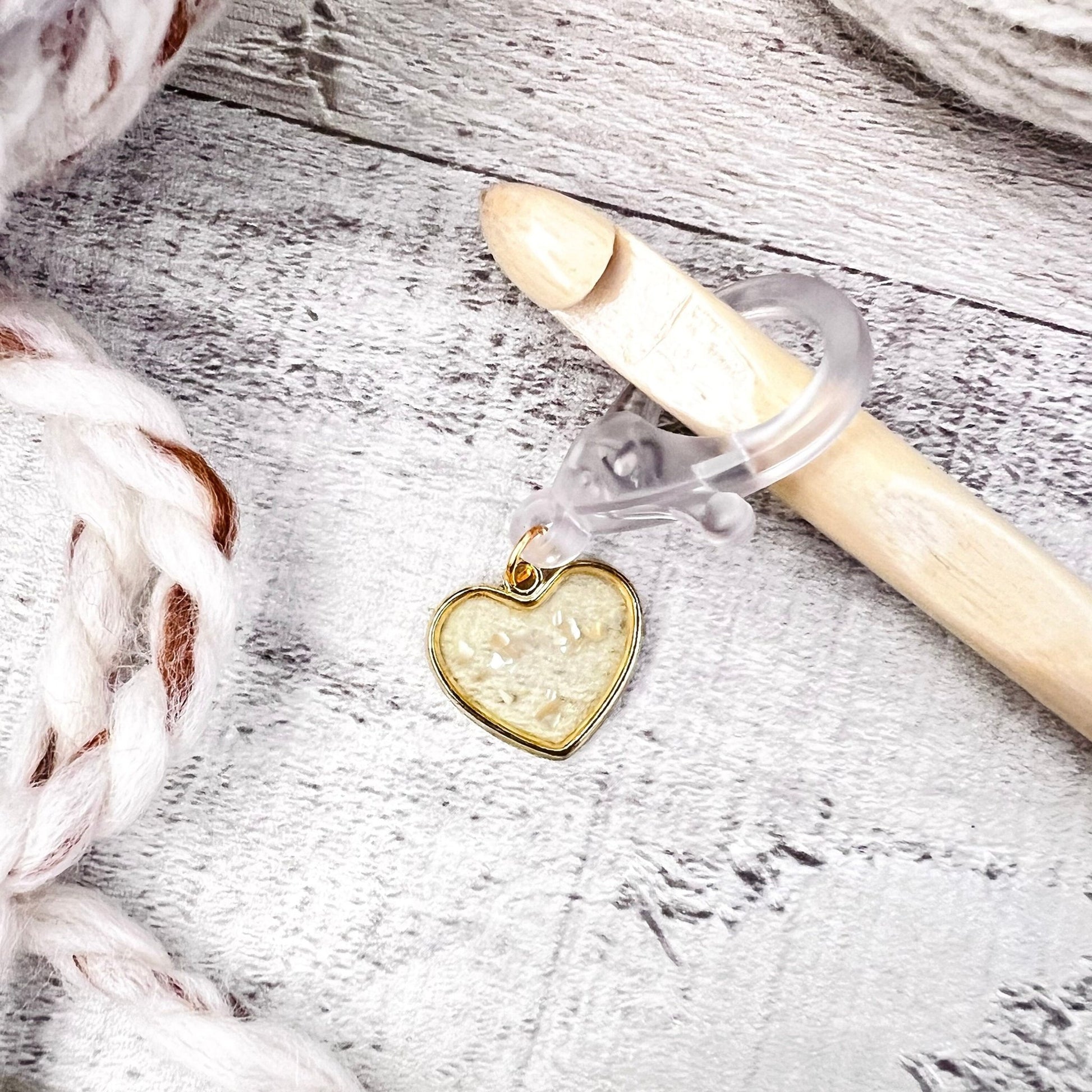 Confetti Heart Jumbo Stitch Marker - The Desert Stream Stitch