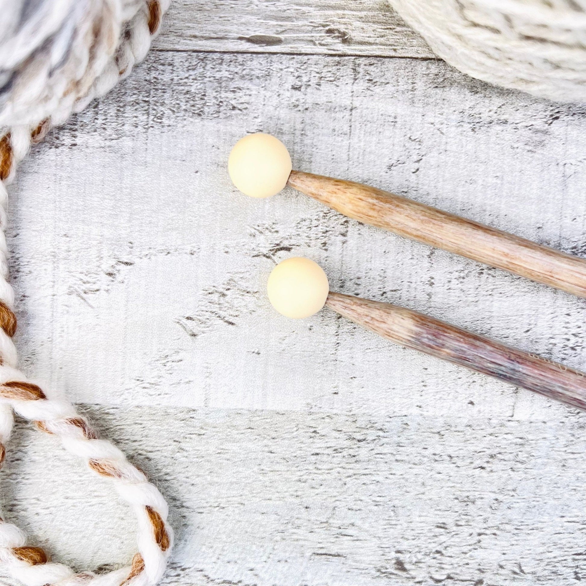 Cream Stitch Stoppers Knitting Needle Point Protectors - The Desert Stream Stitch