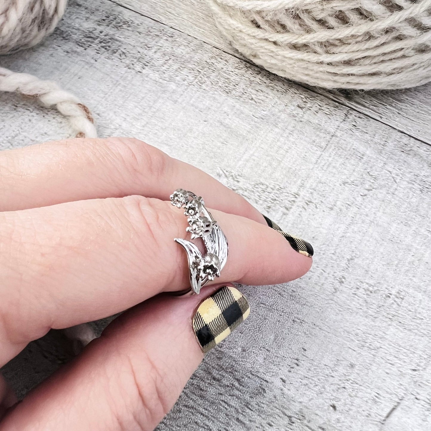 Flower Adjustable Tension Ring - The Desert Stream Stitch