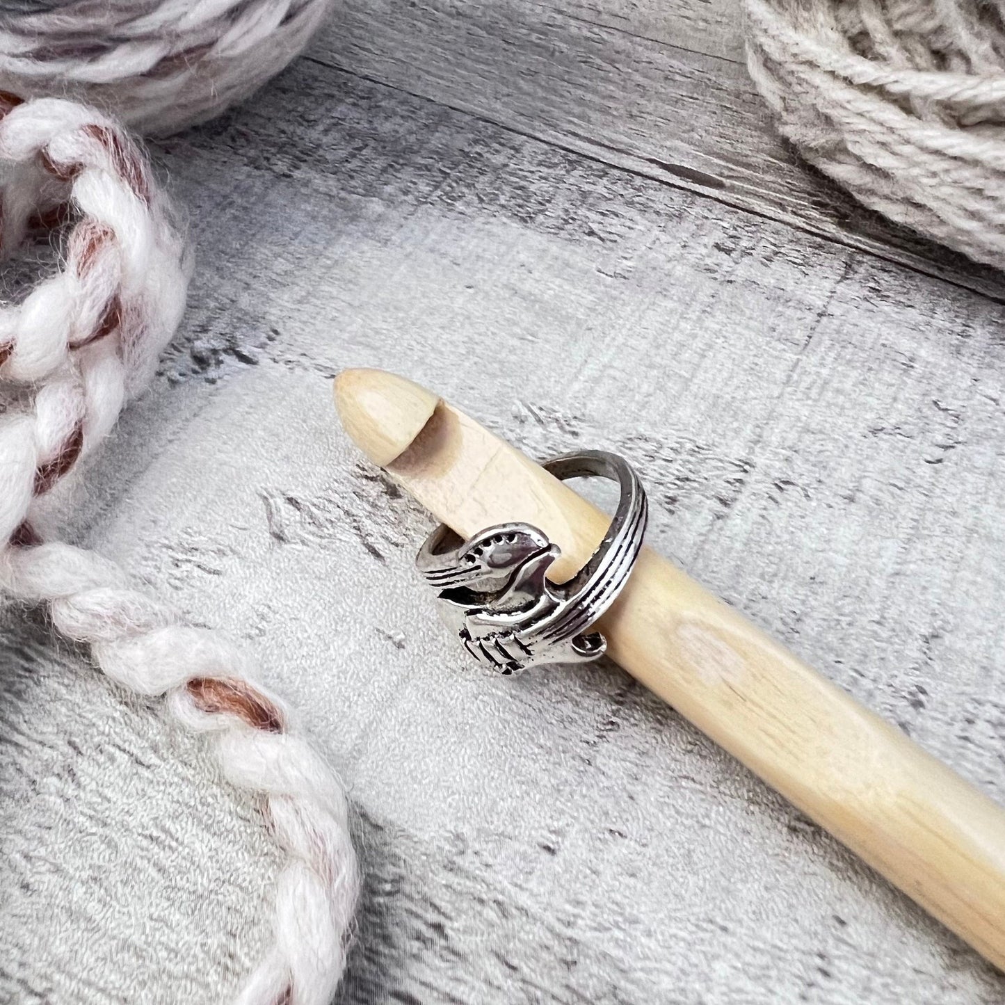 Guitar Adjustable Tension Ring - The Desert Stream Stitch