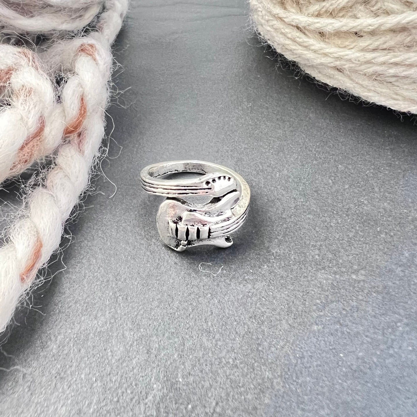 Guitar Adjustable Tension Ring - The Desert Stream Stitch