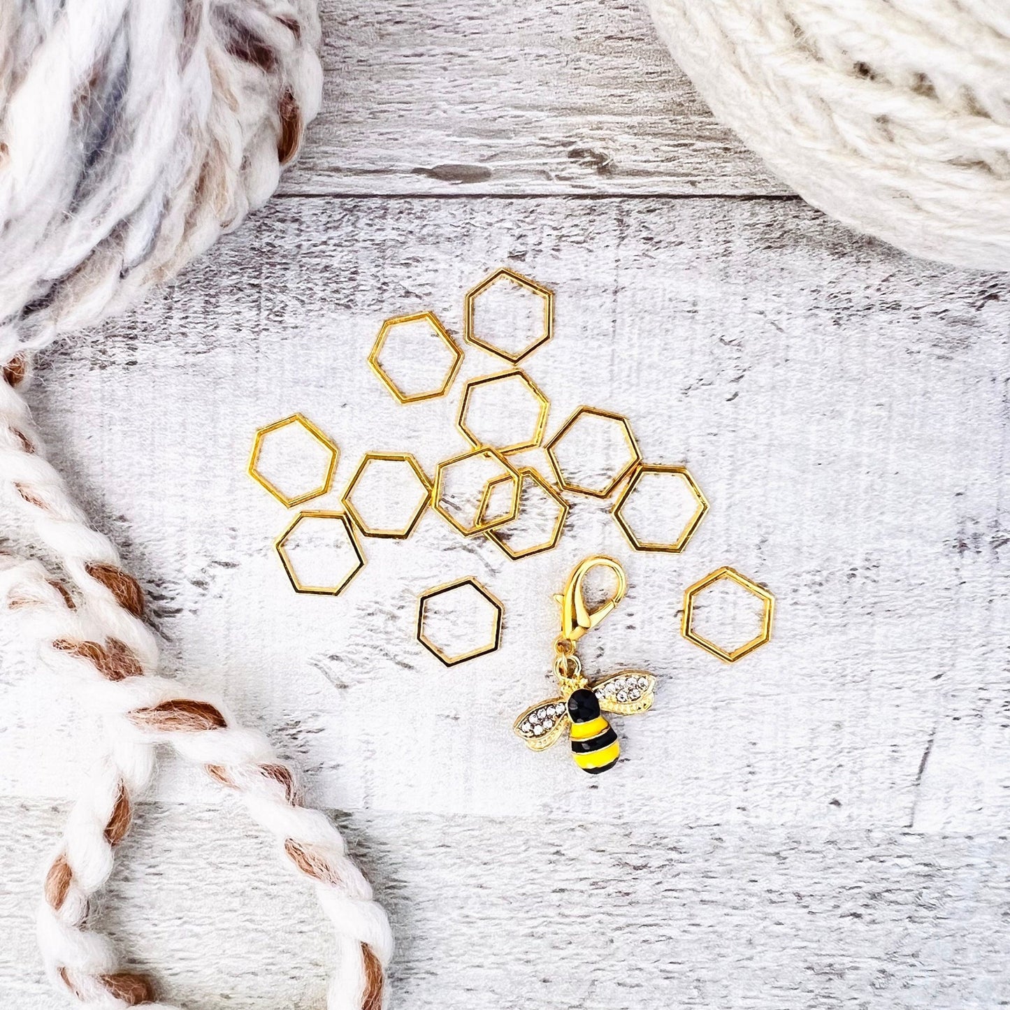Hex & Honey Bee Stitch Markers 13 - Piece Tin Set - Knitting - The Desert Stream Stitch