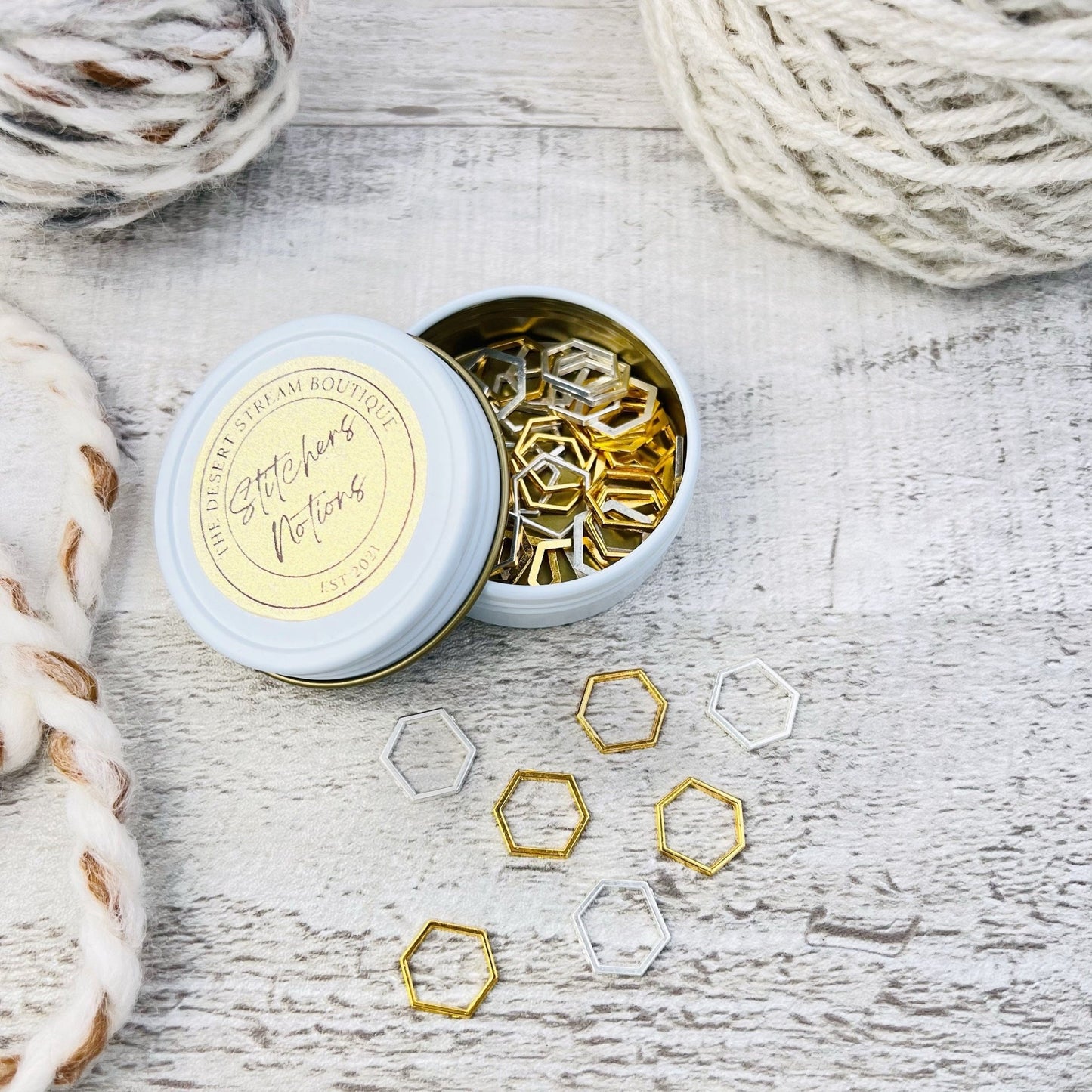 Hexagon 40 - Piece Stitch Marker Tin Set - Knitting - The Desert Stream Stitch