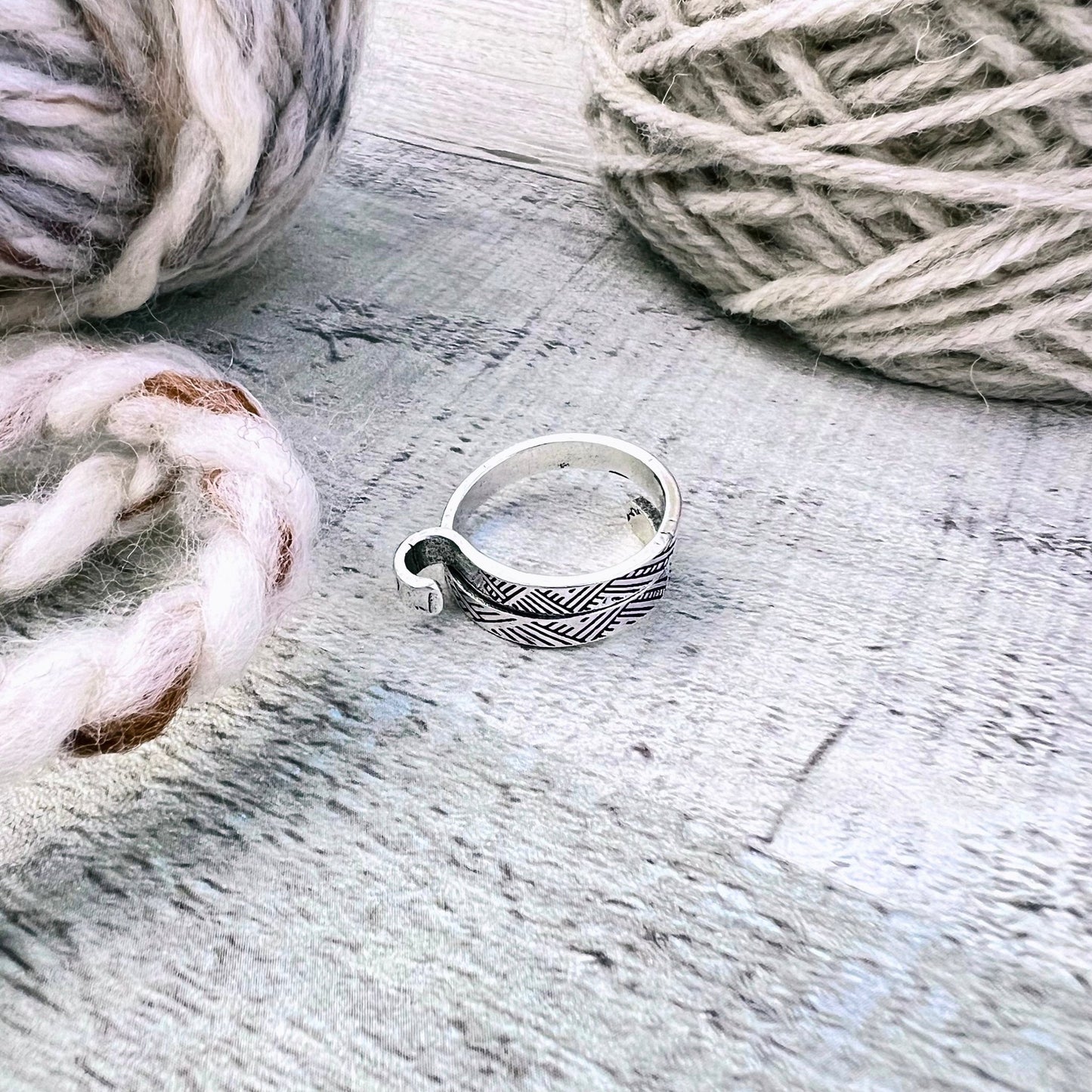 Hook Adjustable Tension Ring - The Desert Stream Stitch