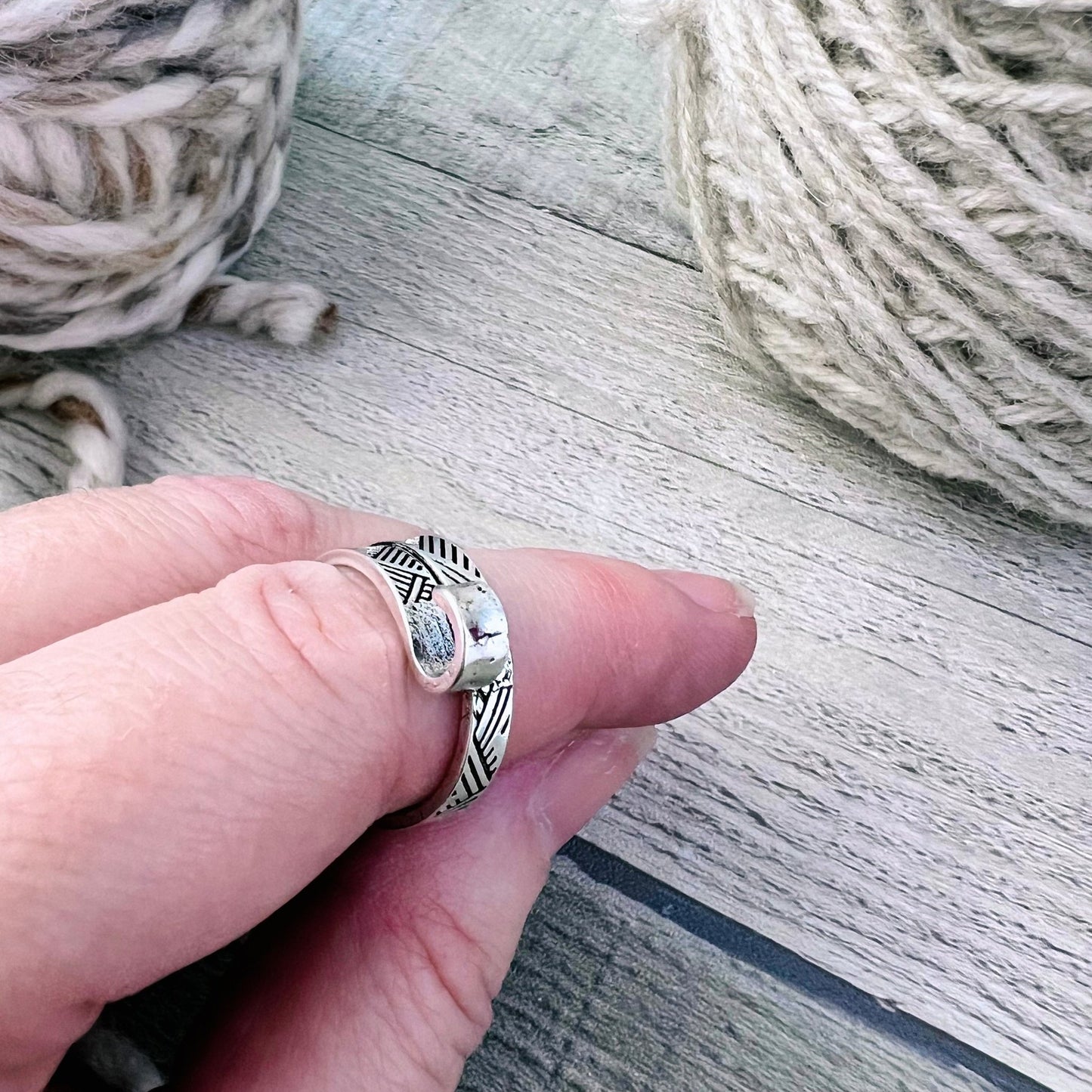 Hook Adjustable Tension Ring - The Desert Stream Stitch