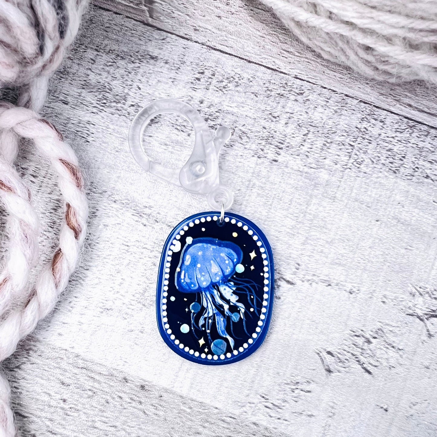 Jellyfish Jumbo Stitch Marker - The Desert Stream Stitch