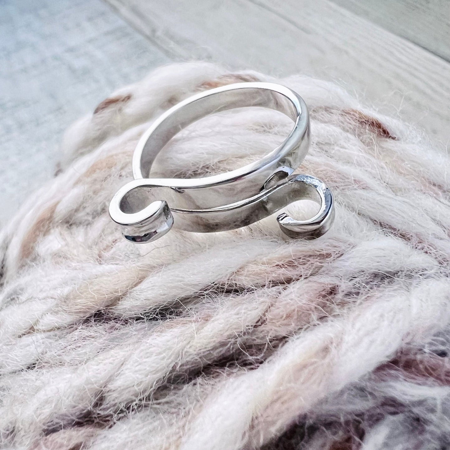 Loop Adjustable Tension Ring - The Desert Stream Stitch