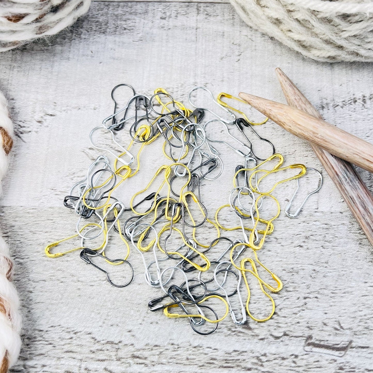 Mixed Bulb Stitch Markers Set - Knitting and Crochet - The Desert Stream Stitch