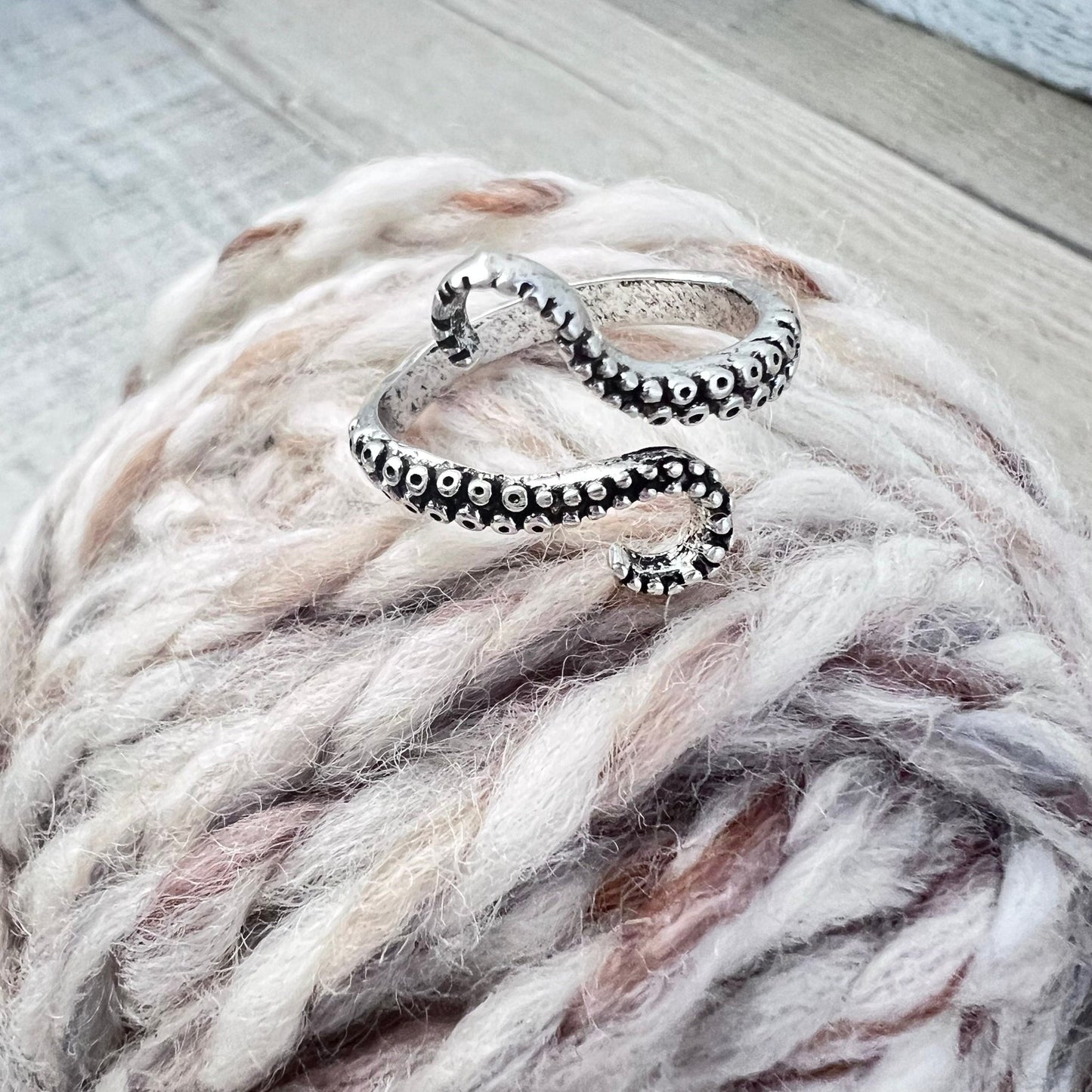 Octopus Adjustable Tension Ring - The Desert Stream Stitch