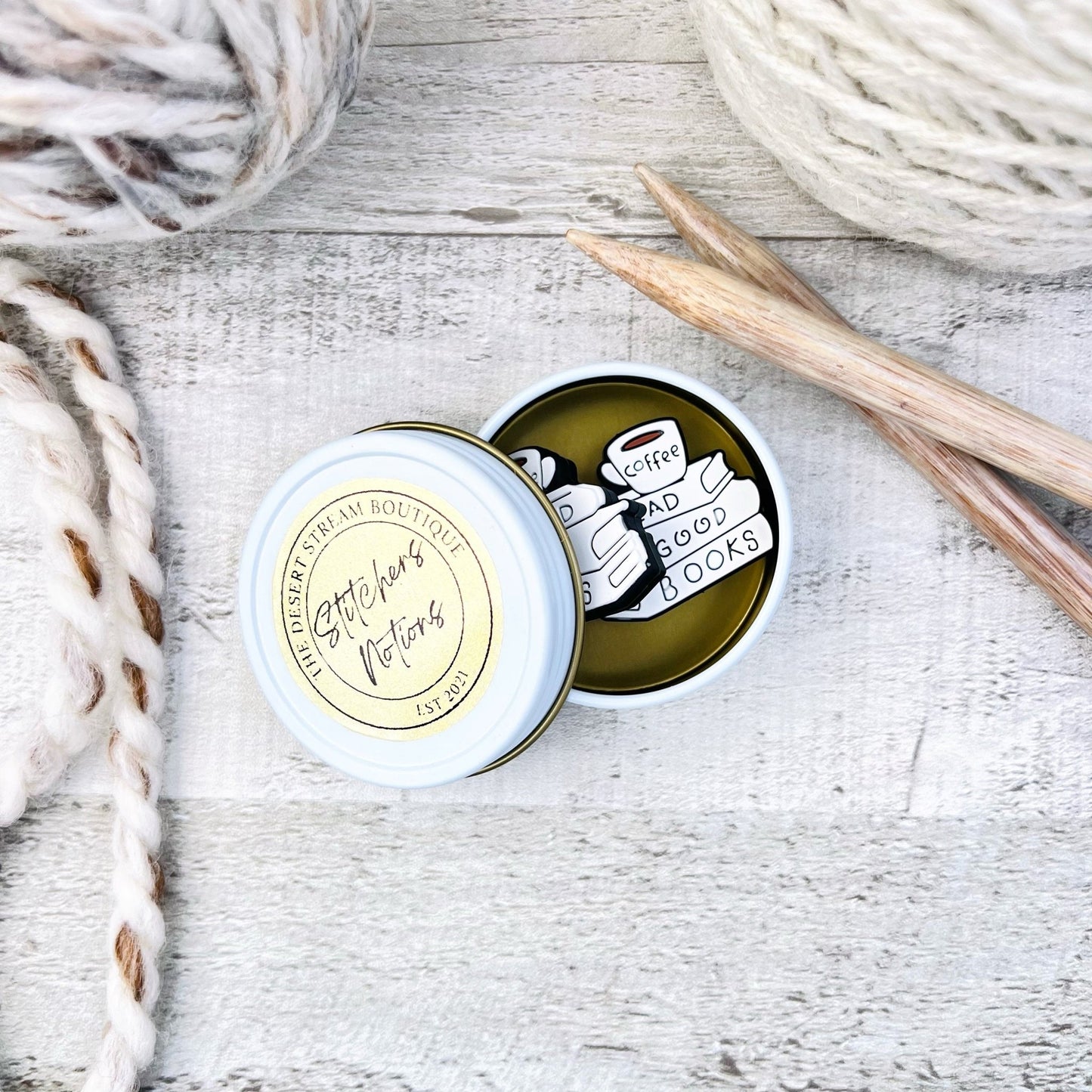 Read Books Stitch Stoppers Knitting Needle Point Protectors - The Desert Stream Stitch