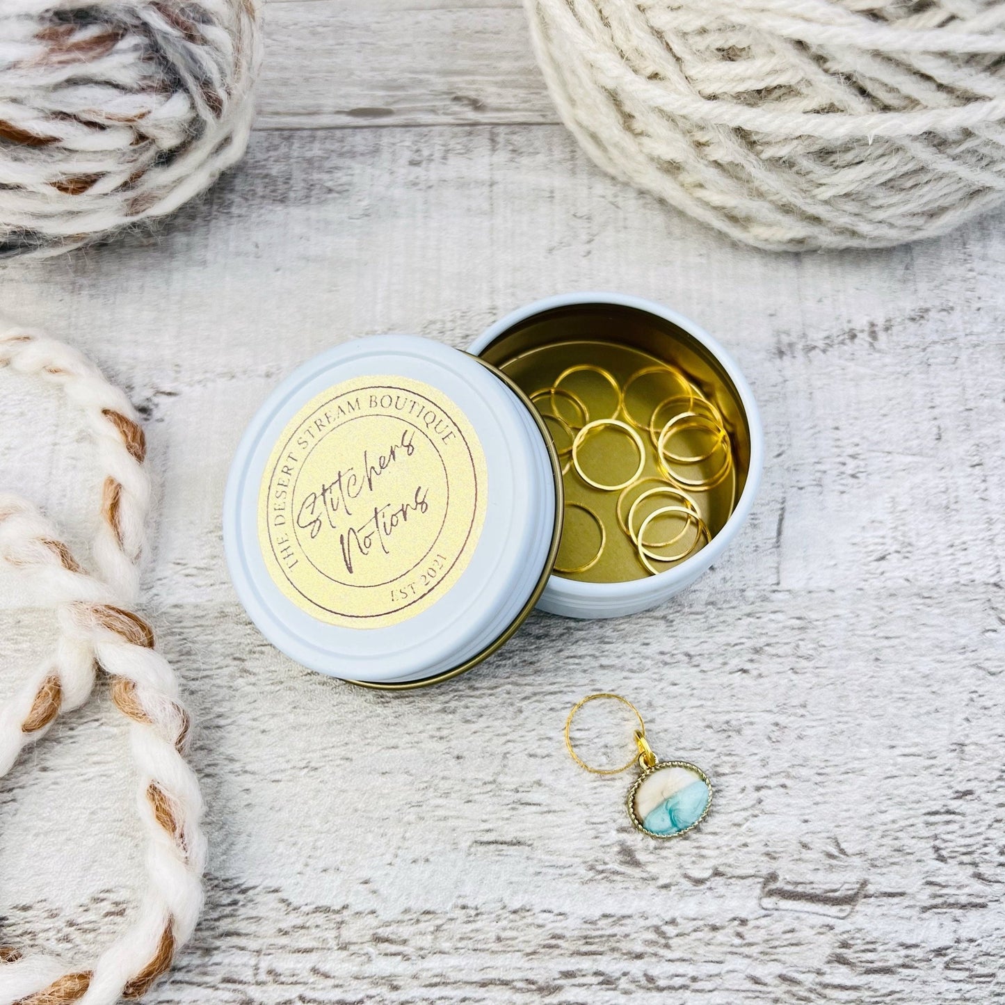 Round Stitch Markers 13 - Piece Tin Set - Knitting - The Desert Stream Stitch