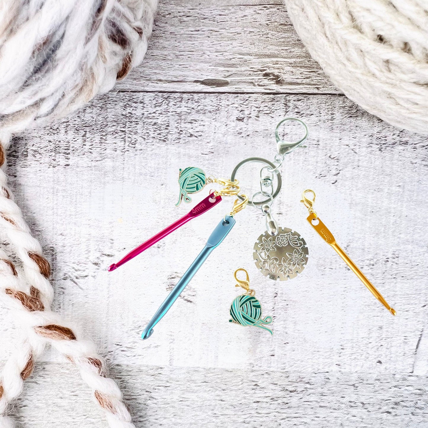 Travel Crochet Notions Keychain - The Desert Stream Stitch