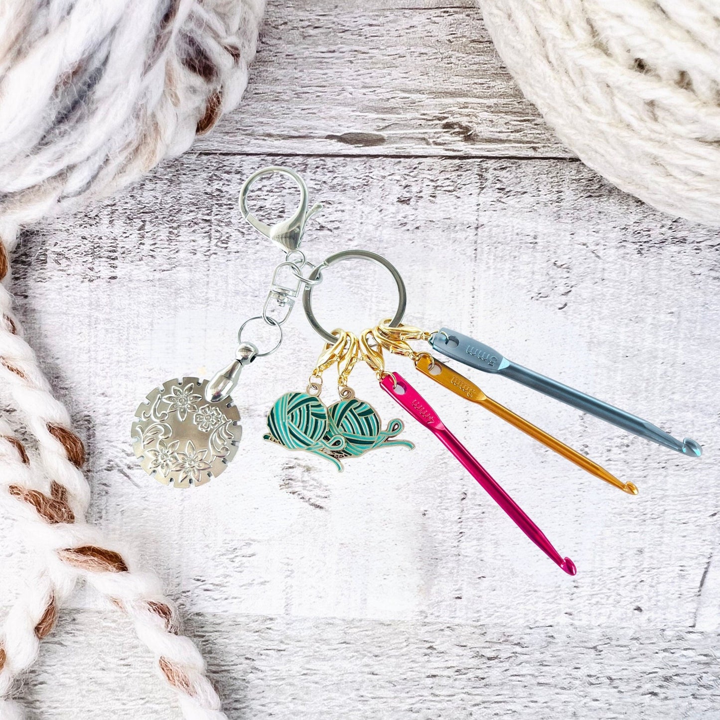 Travel Crochet Notions Keychain - The Desert Stream Stitch