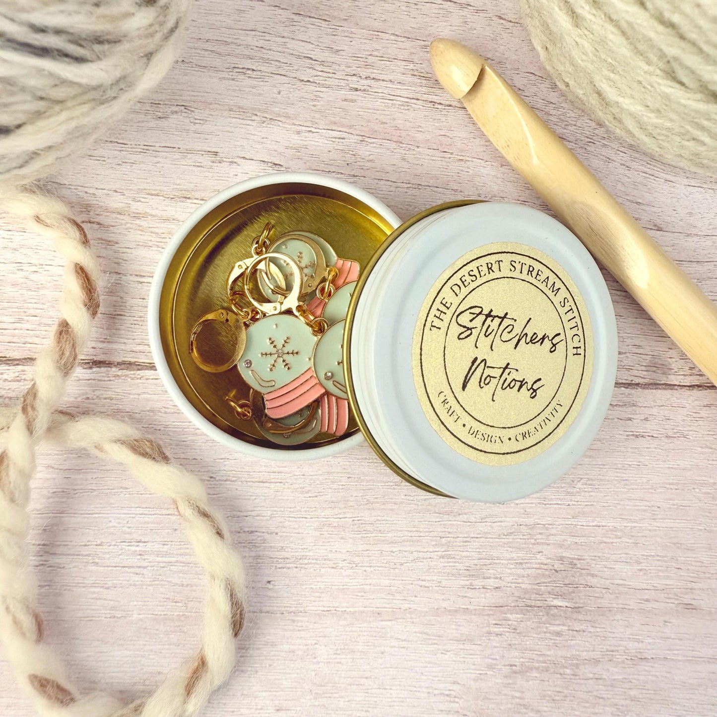 Snow Globe Stitch Marker Set – Snag Free Locking progress keepers