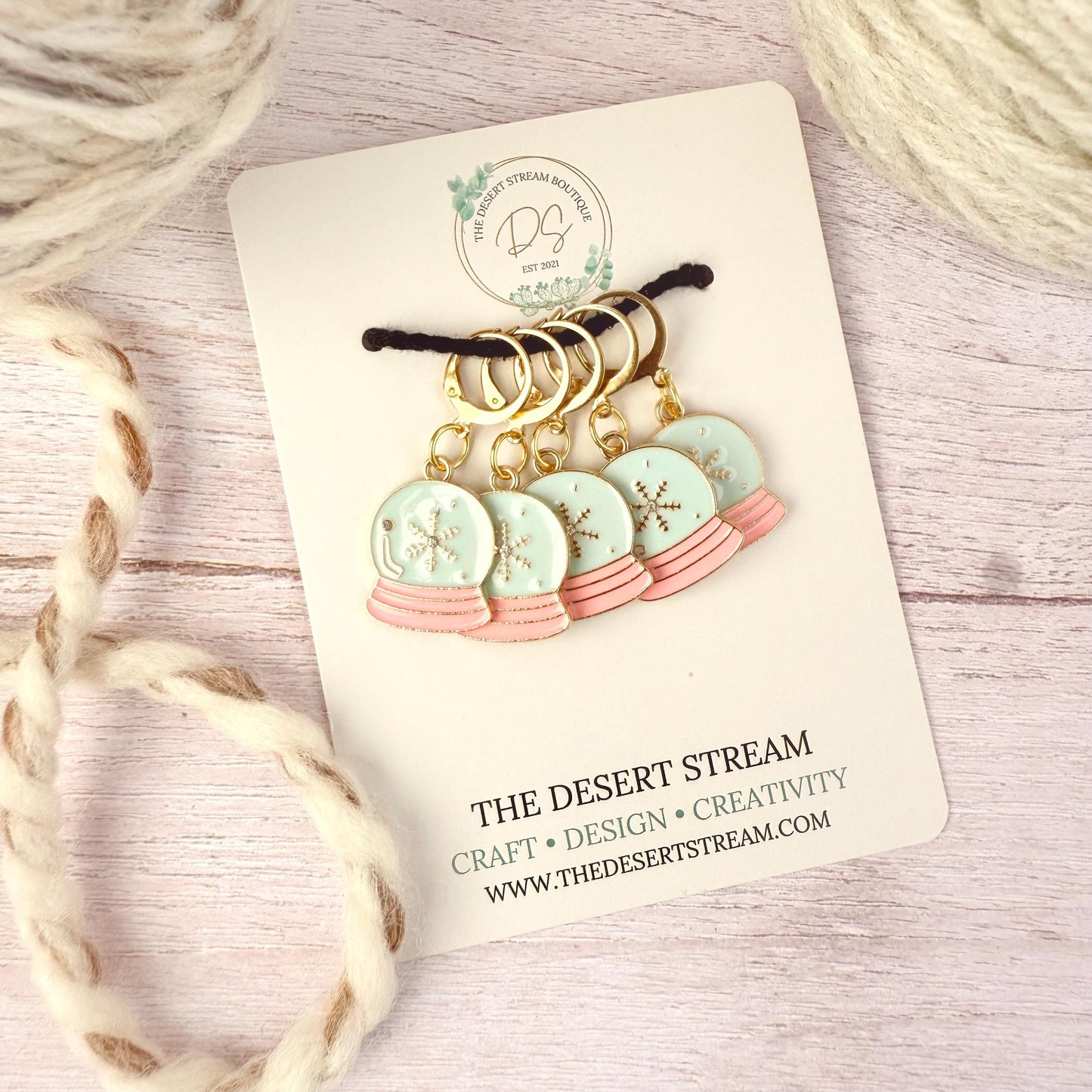 Snow Globe Stitch Marker Set – Snag Free Locking progress keepers