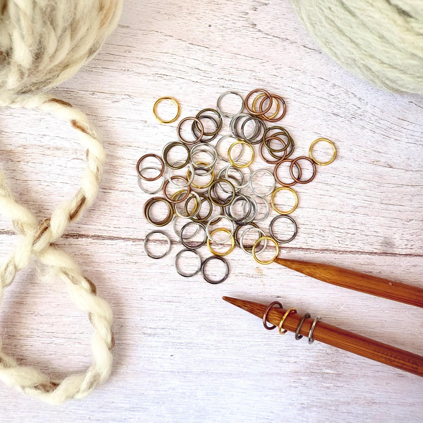 Knitting Stitch Markers - Snag Free Closed Ring Markers | Mixed Metal Set of 60