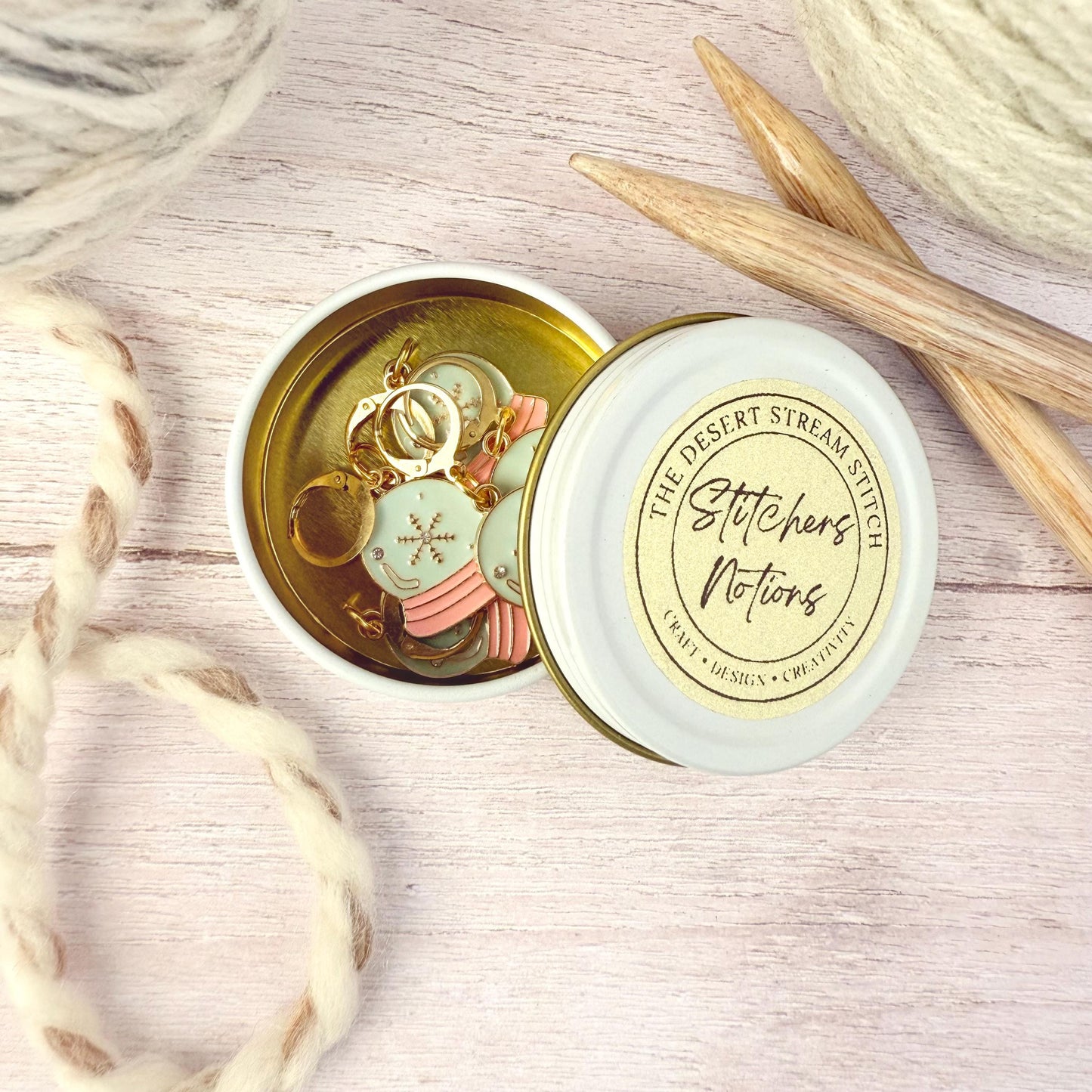 Snow Globe Stitch Marker Set – Snag Free Locking progress keepers