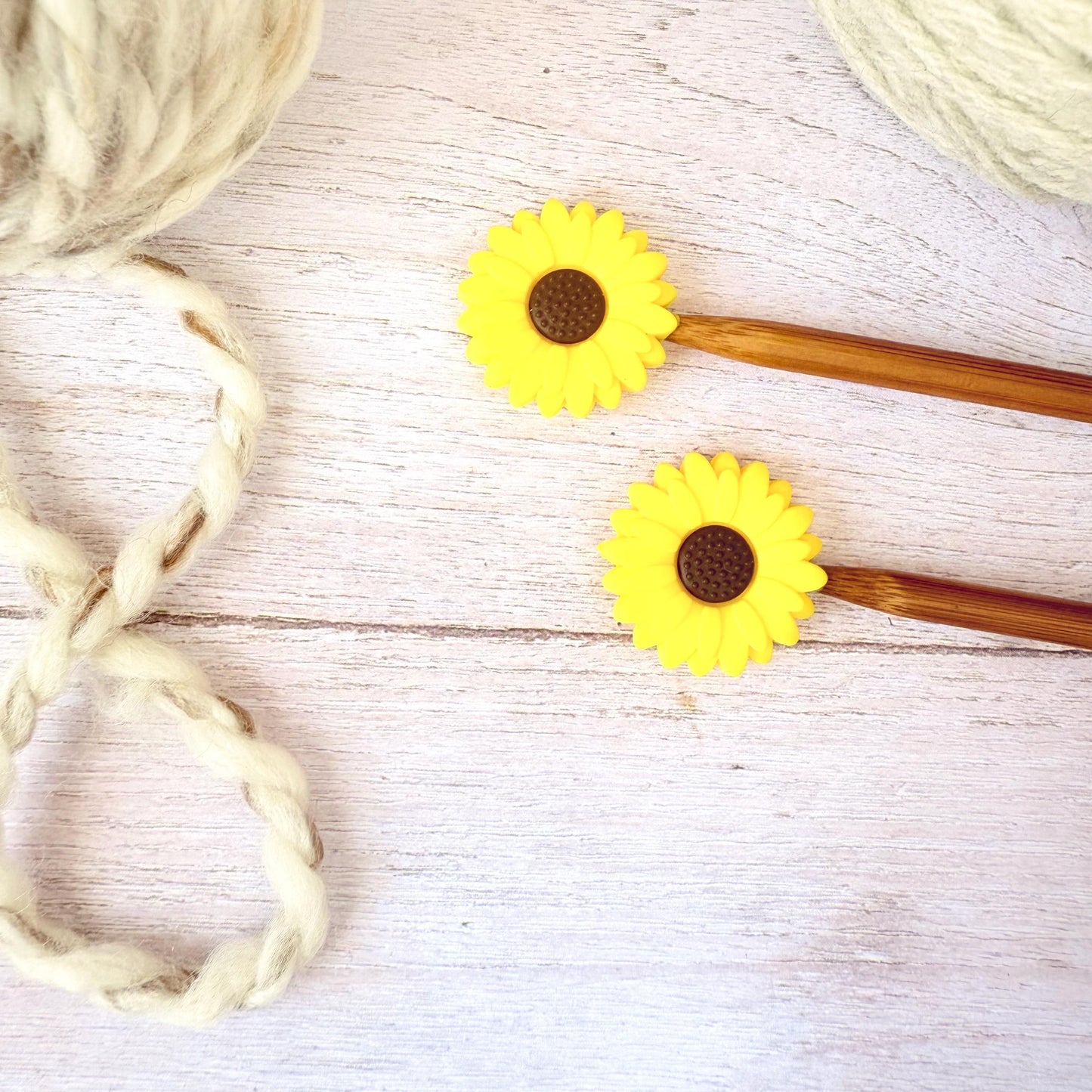 Sunflower Bee Knitting Notions Set – Stitch Markers & Stoppers | Progress Keepers Kit