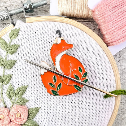 Fox Needle Minder Needle Threader Magnetic - The Desert Stream Stitch