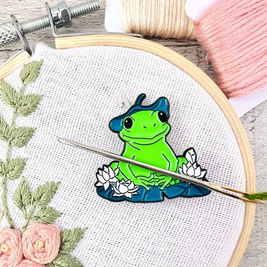 Lily pad Frog Needle Minder Needle Threader Magnetic - The Desert Stream Stitch