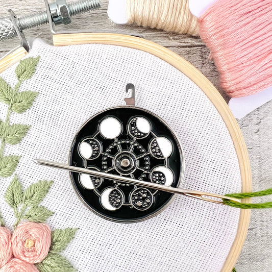 Moon Phase Needle Threader Magnetic - The Desert Stream Stitch